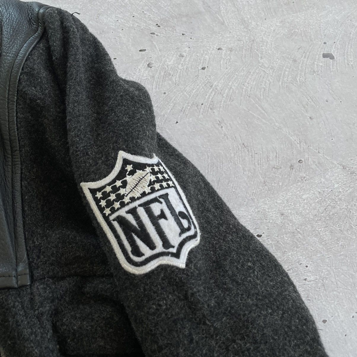 NFL × NHL × Vintage 🔥Very Rare 90’s RAIDERS Leather and wool Jacket rap style Size US L / EU 52-54 / 3 - 10 Thumbnail