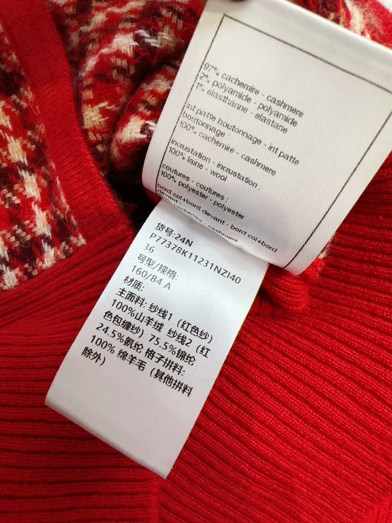 Chanel Ski series red plaid sweater coat