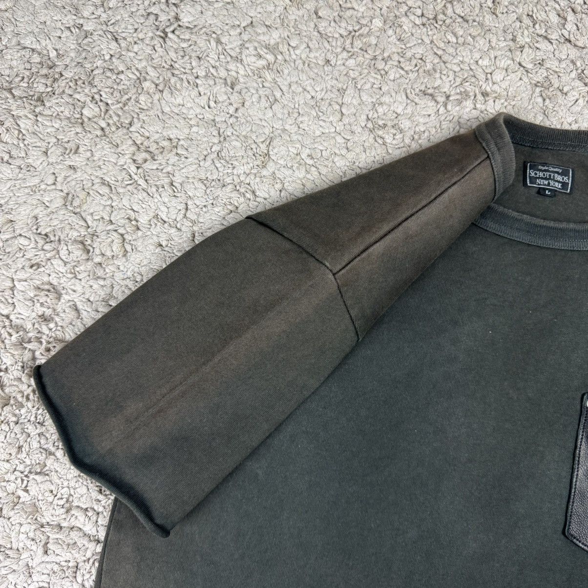 Schott Vintage Schott NYC One Star Leather Pocket T-shirt Size US L / EU 52-54 / 3 - 12 Thumbnail