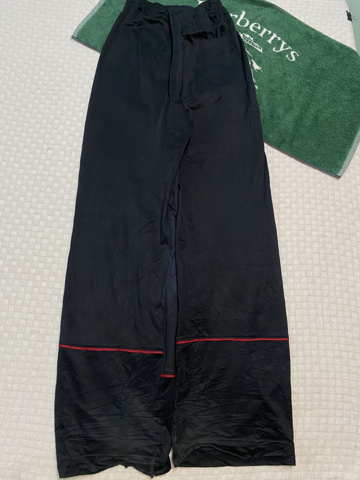 Carhartt Wip × Nike VINTAGE NIKE 90S BAGGY NYLON WIDE LEG SWOOSH TRACK PANTS Y2K Size US 34 / EU 50 - 9 Thumbnail