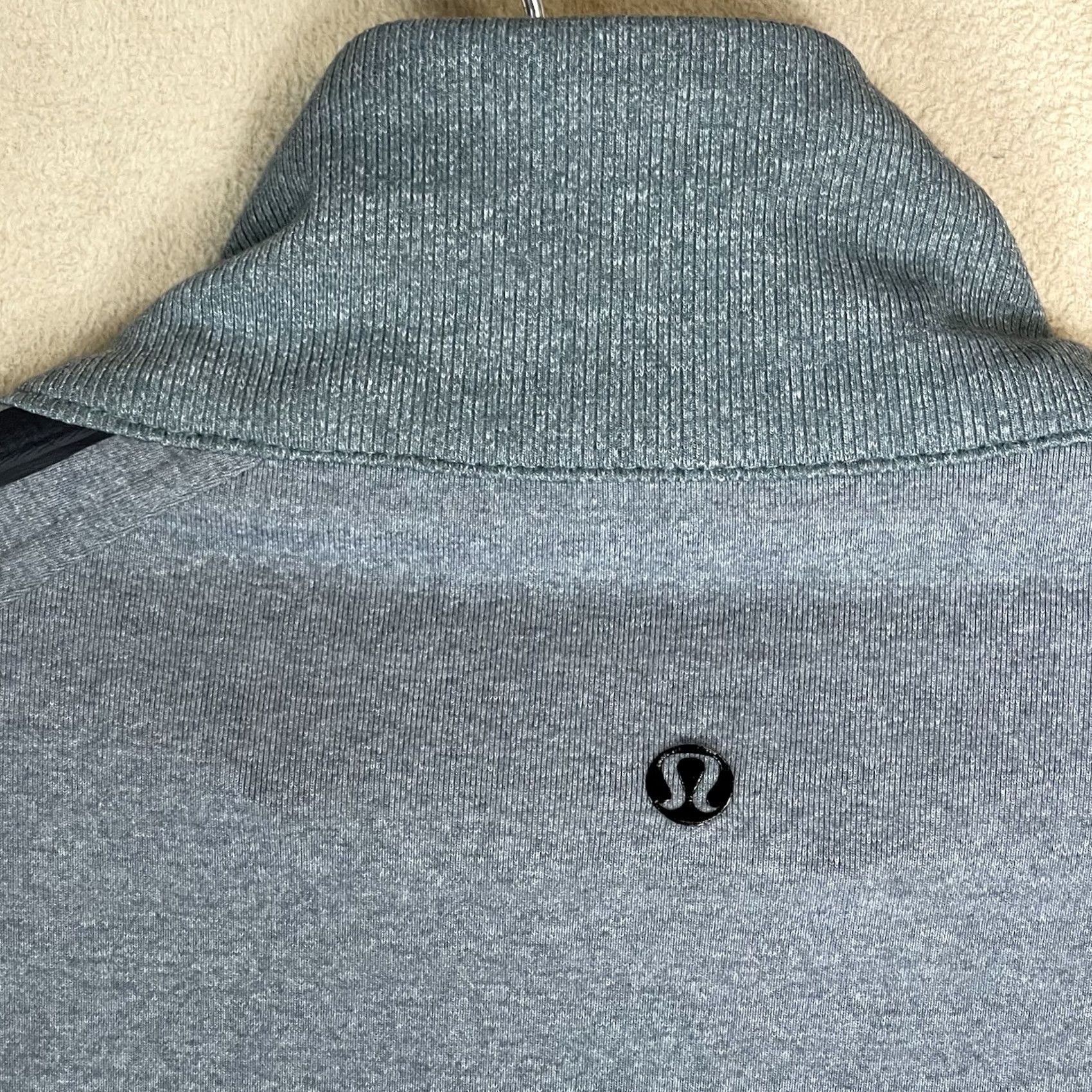 Lululemon Lululemon Jacket Mens XL Gray Kung Fu II Full Zip Athletic Mock Neck Regular Fit Size US XL / EU 56 / 4 - 7 Thumbnail