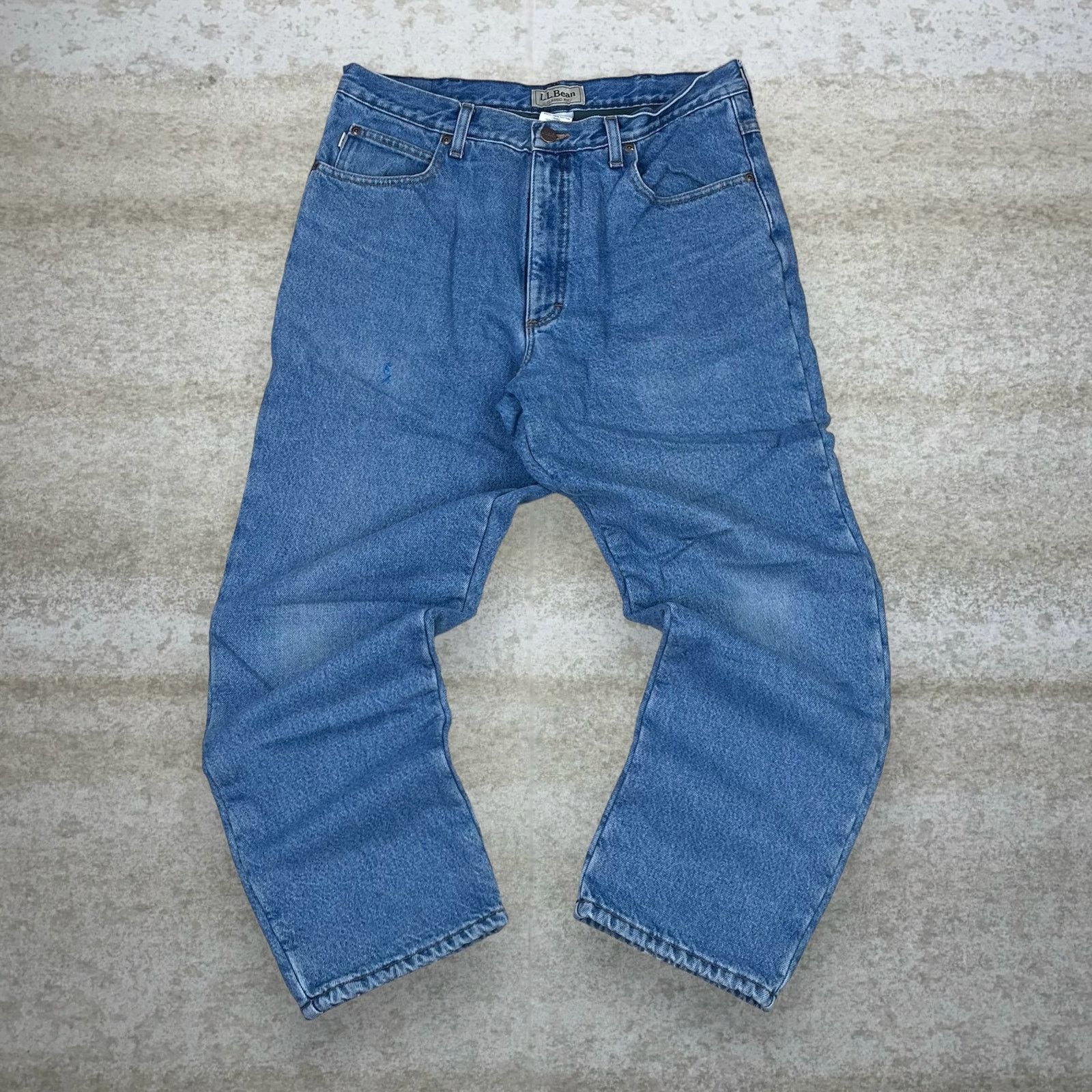 L.L. Bean Vintage Y2K LL Bean Jeans 35x29 Relaxed Medium Wash Denim Size US 35 - 2 Thumbnail