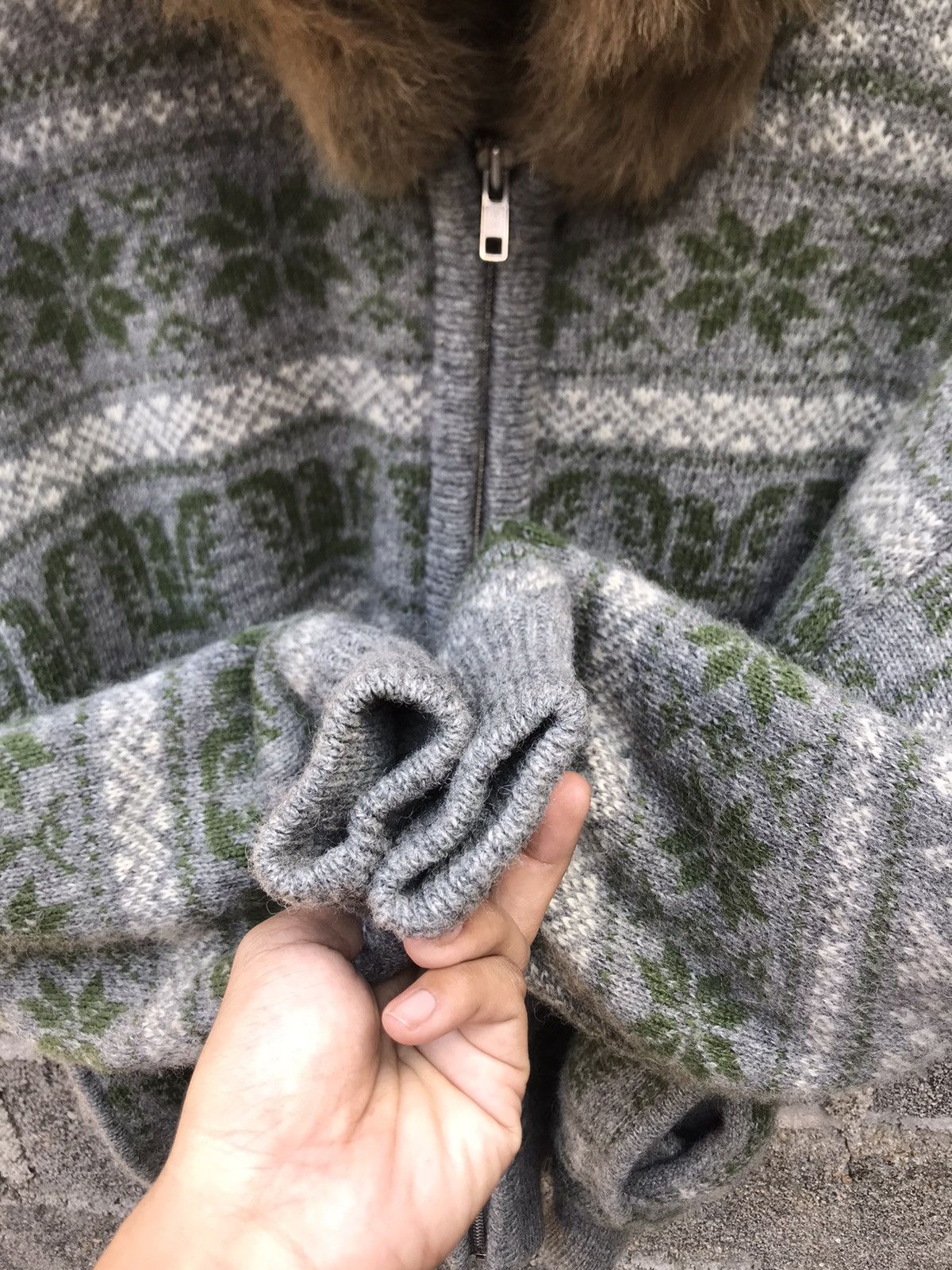 Japanese Brand ⚡️Vintage Hybrid Native Southwestern Faux Fur Hoodies Size US M / EU 48-50 / 2 - 4 Thumbnail