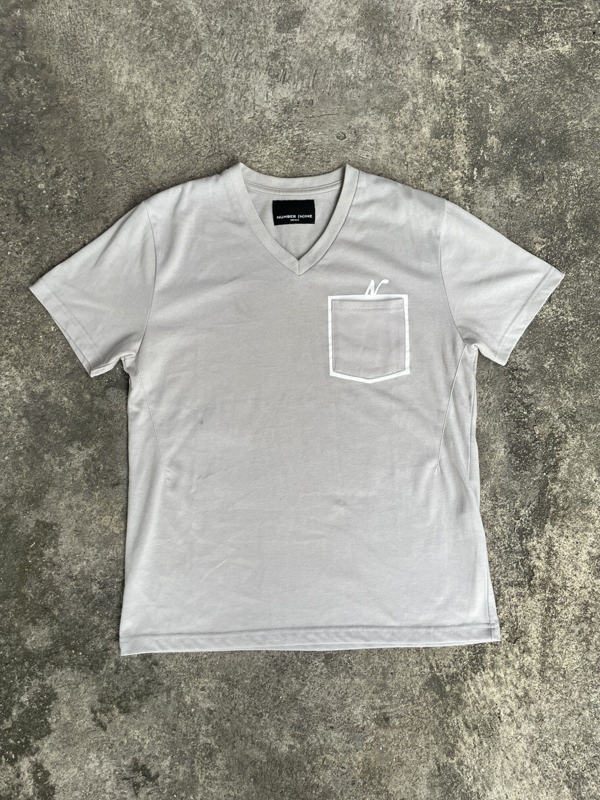 [NOTHING WRITTEN] 90's v-neck t-shirt (Gray) ☆送料込☆ J2101_GY6469?hei=850&crop=0,0,