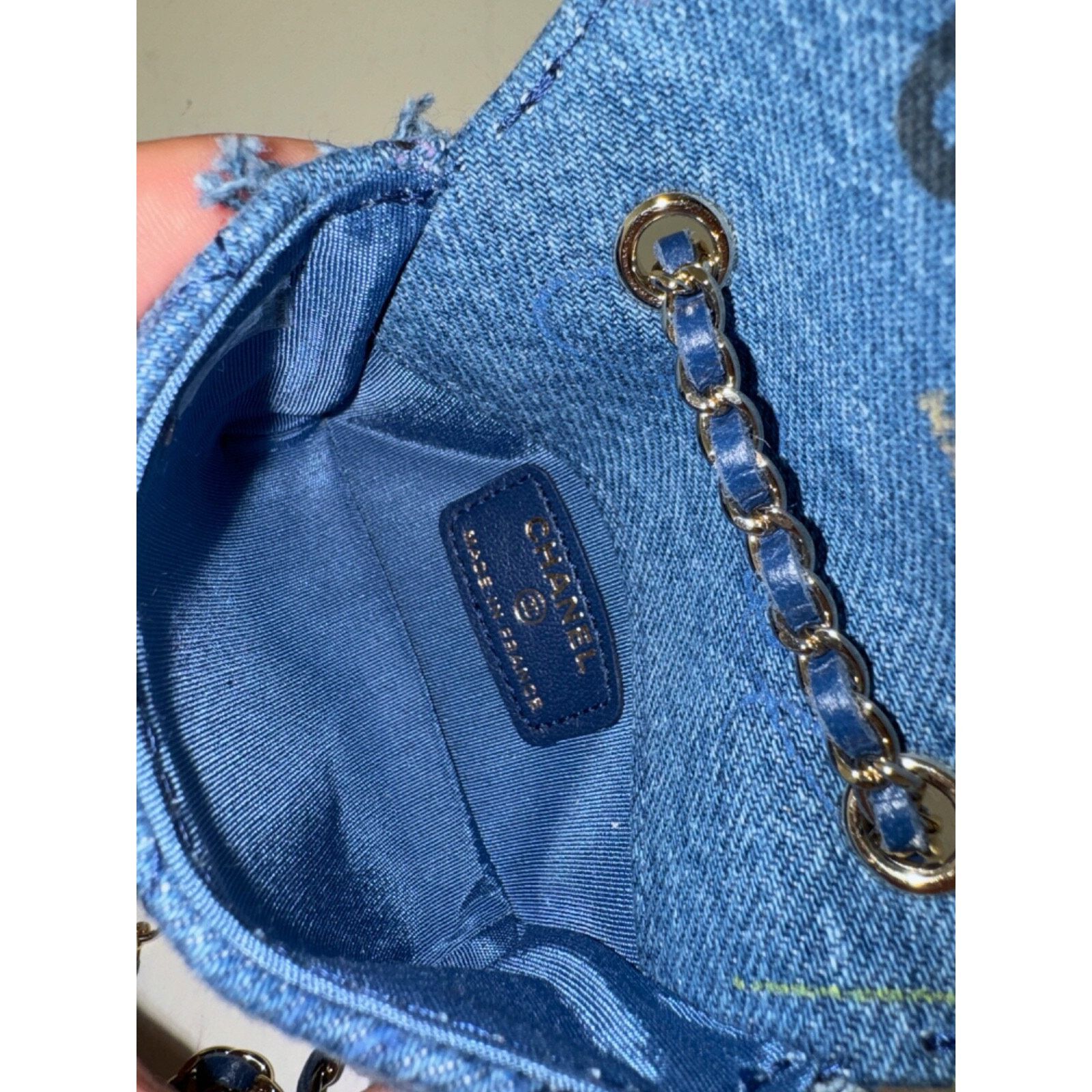 Chanel Chanel Black Pink CC Logo Frayed Credit Card Belt Bag Size ONE SIZE - 23 Thumbnail