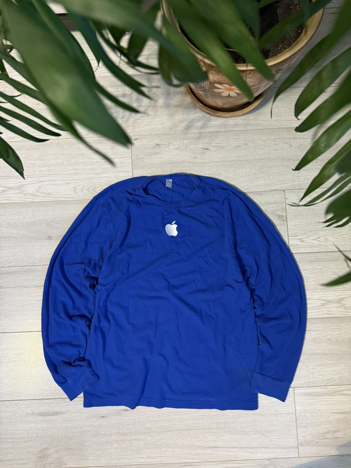Apple Vintage Apple logo Workwear Long Sleeve t-shirt Size US L / EU 52-54 / 3 - 1 Thumbnail