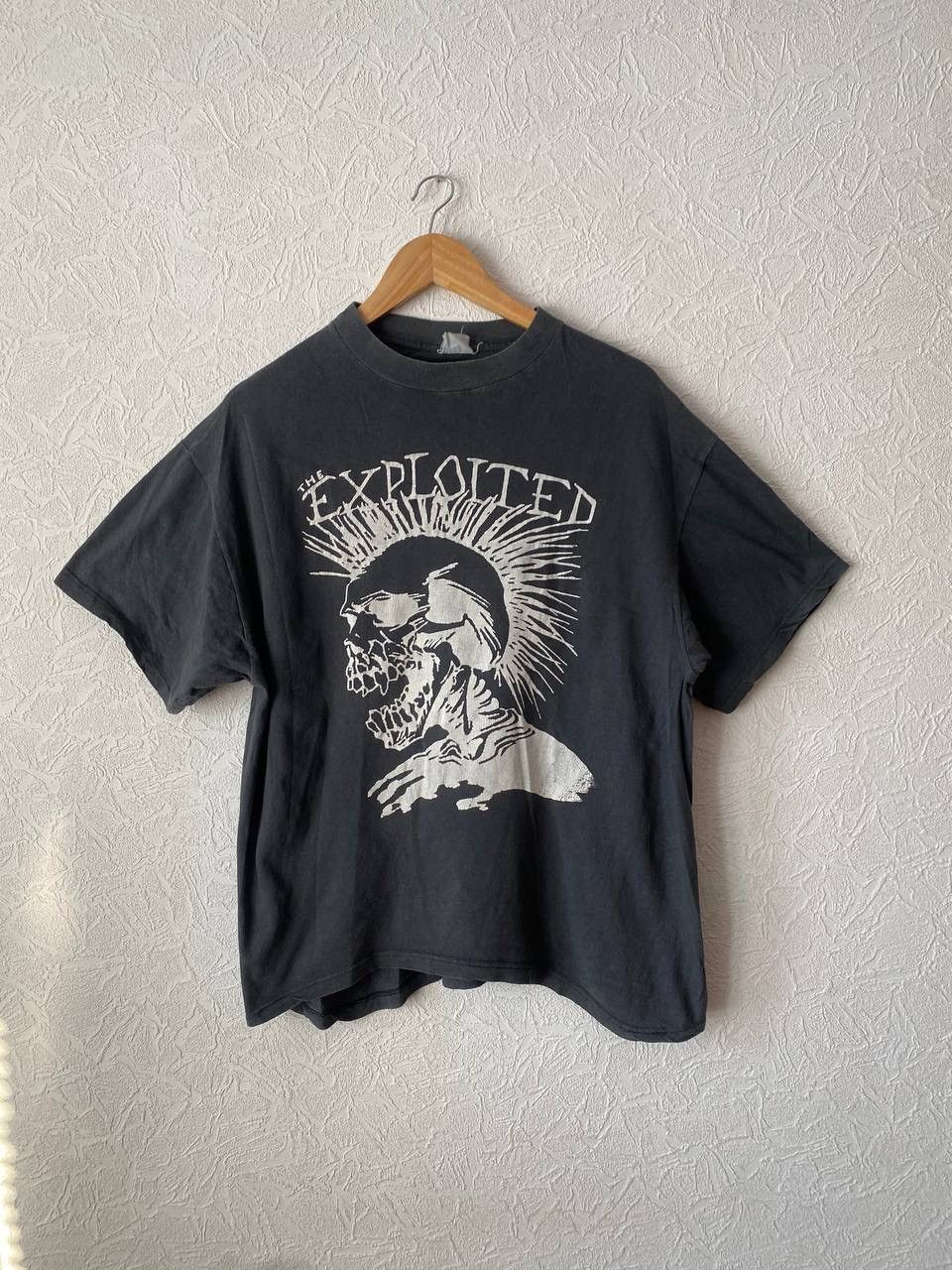 Band Tees Vintage 80s The Exploited Punk Band T Shirt Skull Hardcore Size US S / EU 44-46 / 1 - 1 Thumbnail