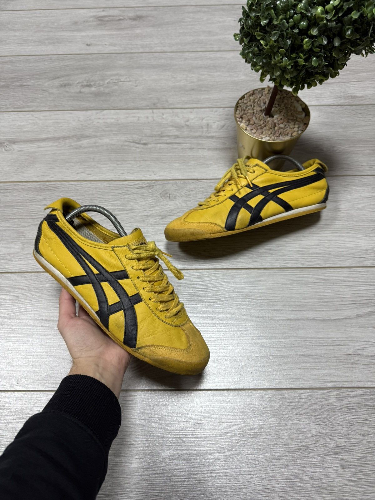 Asics ASICS Onitsuka Tiger Kill Bill icon yellow vintage sneakers Size US 11 / EU 44 - 1 Thumbnail