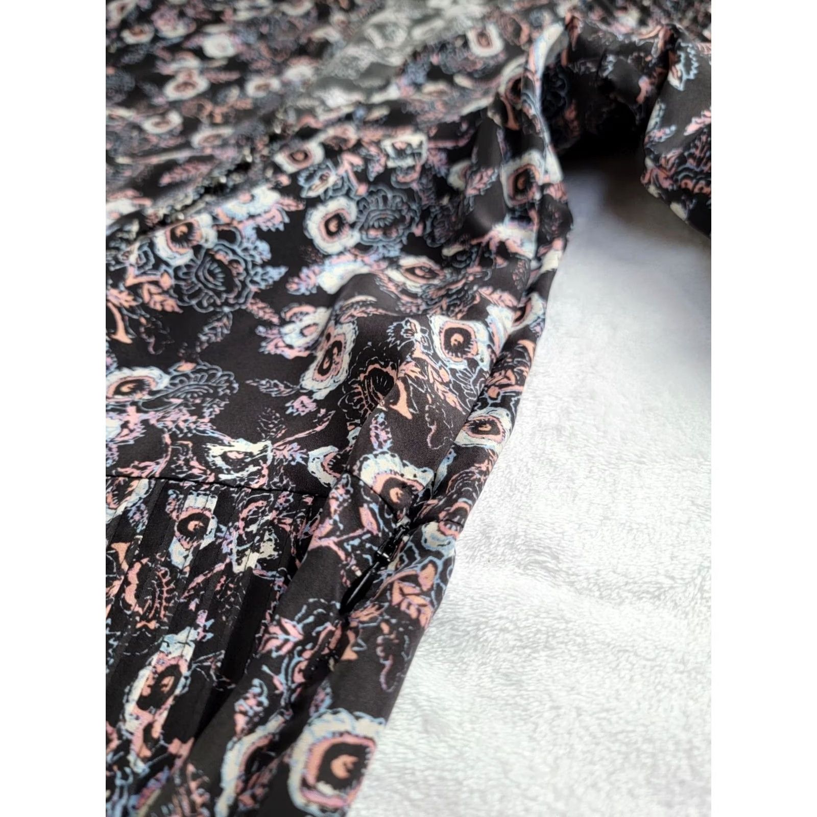 Veronica Beard Veronica Beard Silk Dress Boho Floral Smocked Waist 3/4 Sleeve V-Neck Zip Short Mini Black Size 8 Womens Size M / US 6-8 / IT 42-44 - 6 Thumbnail