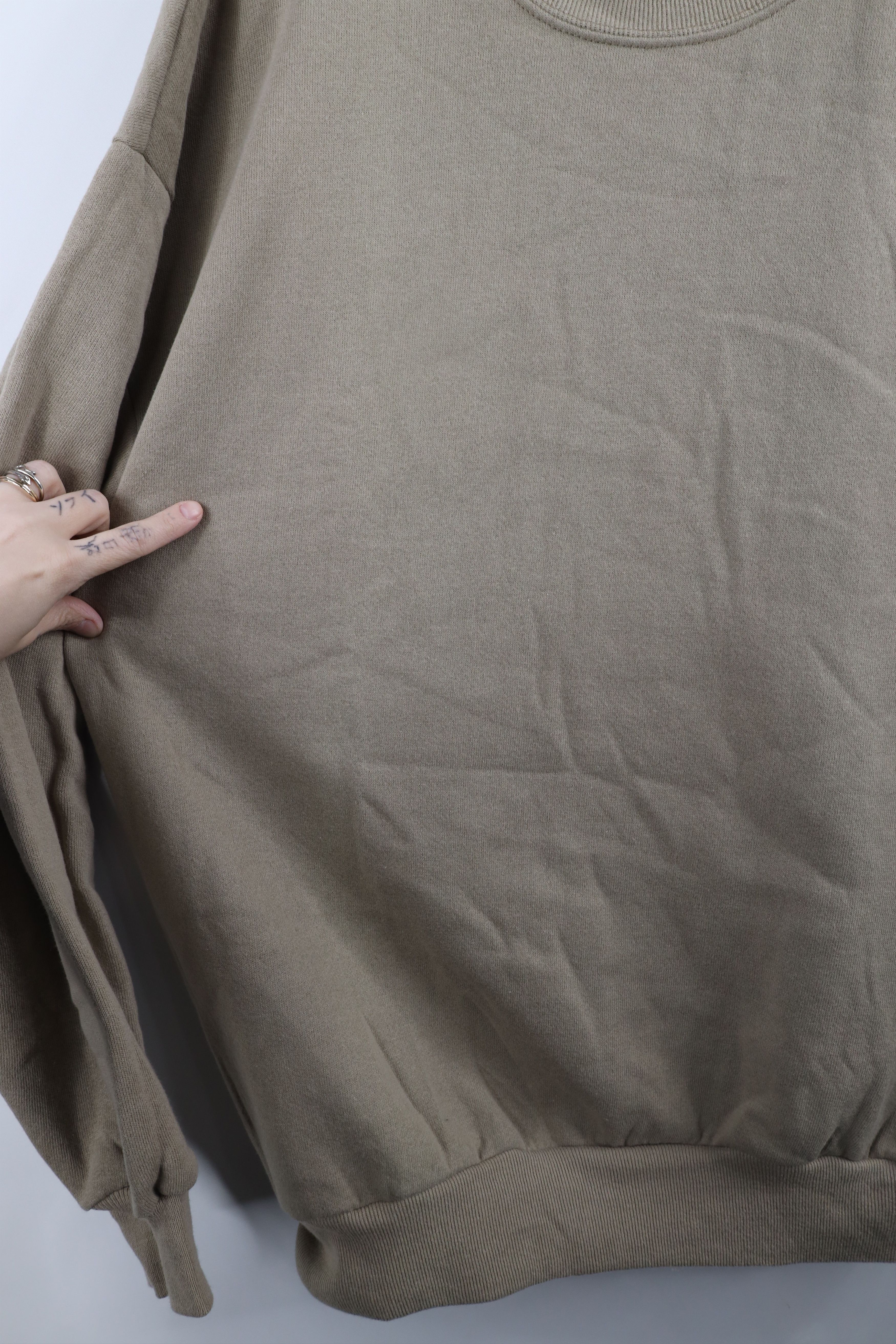 Vintage Vintage 90s Streetwear Crewneck Sweatshirt Beige Khaki USA Size US XL / EU 56 / 4 - 5 Thumbnail