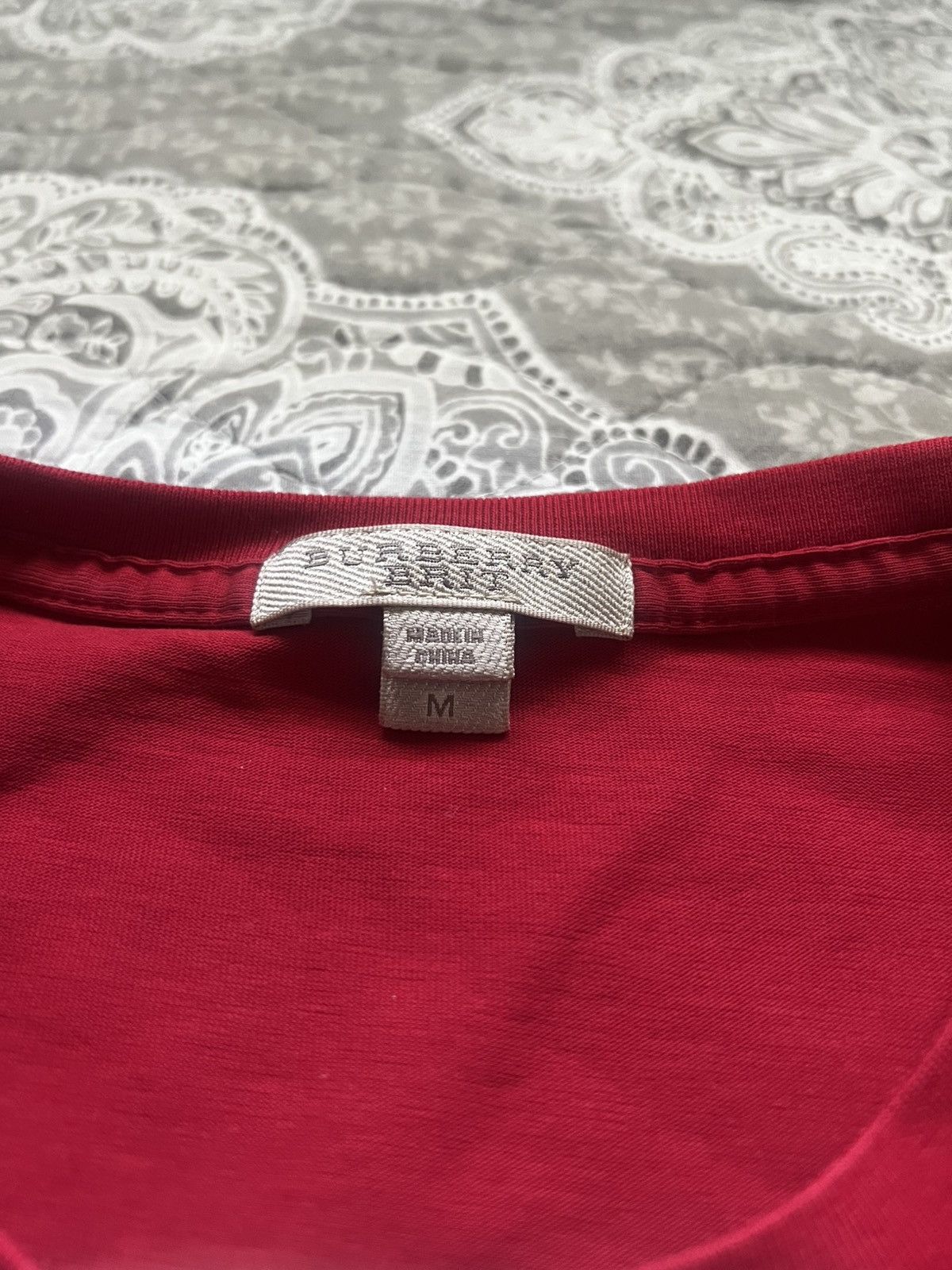 Burberry Burberry Red Embroidered Logo T-Shirt (M) Size US M / EU 48-50 / 2 - 3 Thumbnail