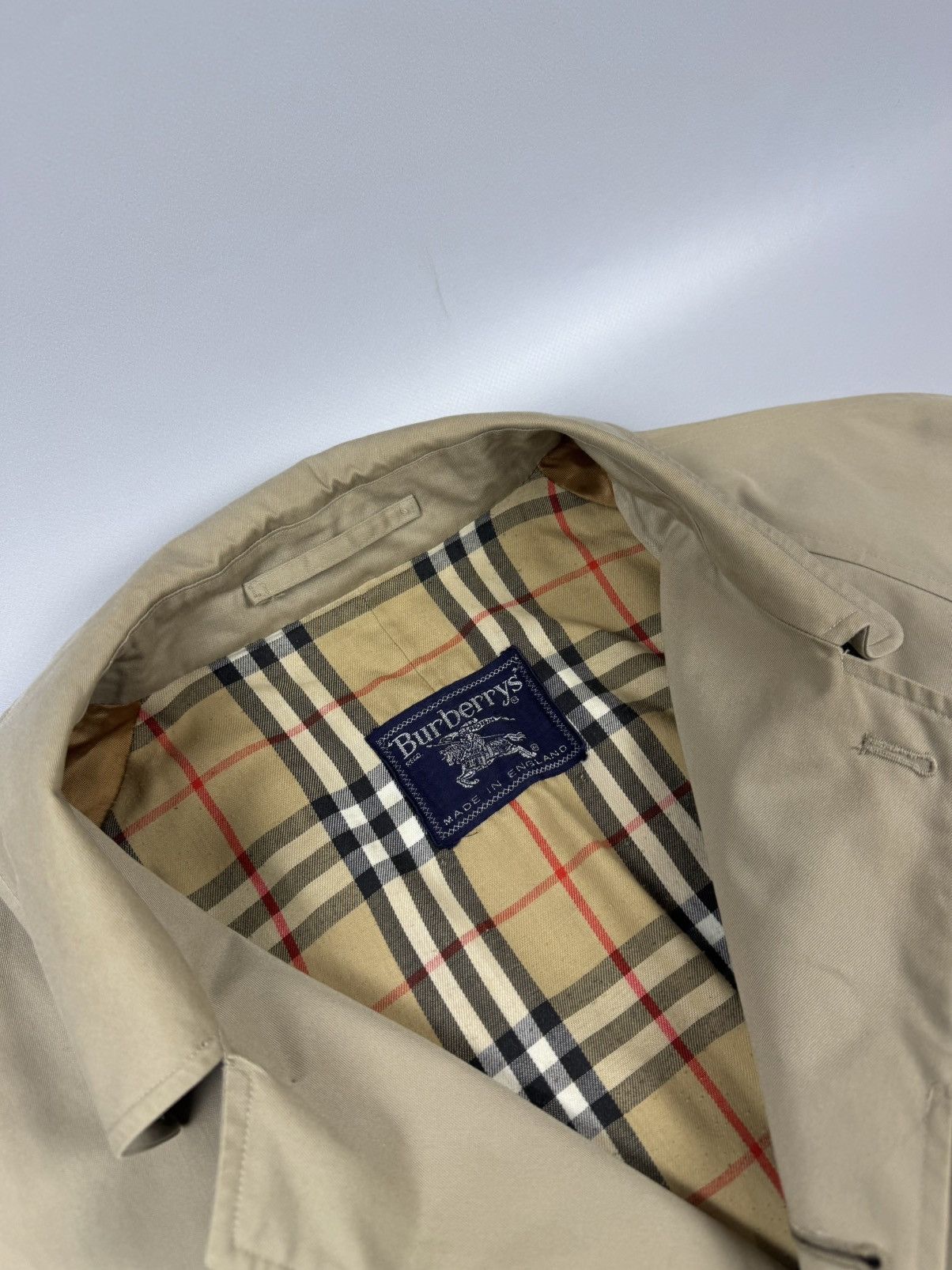 Burberry Burberry trench coat beige old money style whit novacheck Size US L / EU 52-54 / 3 - 7 Thumbnail