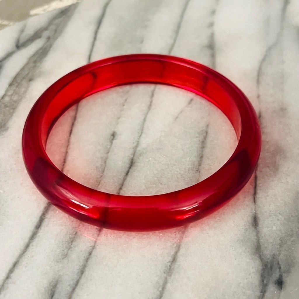 Vintage Vintage Ruby Red Lucite Bangle Bracelet Chunky Retro Size ONE SIZE - 1 Thumbnail