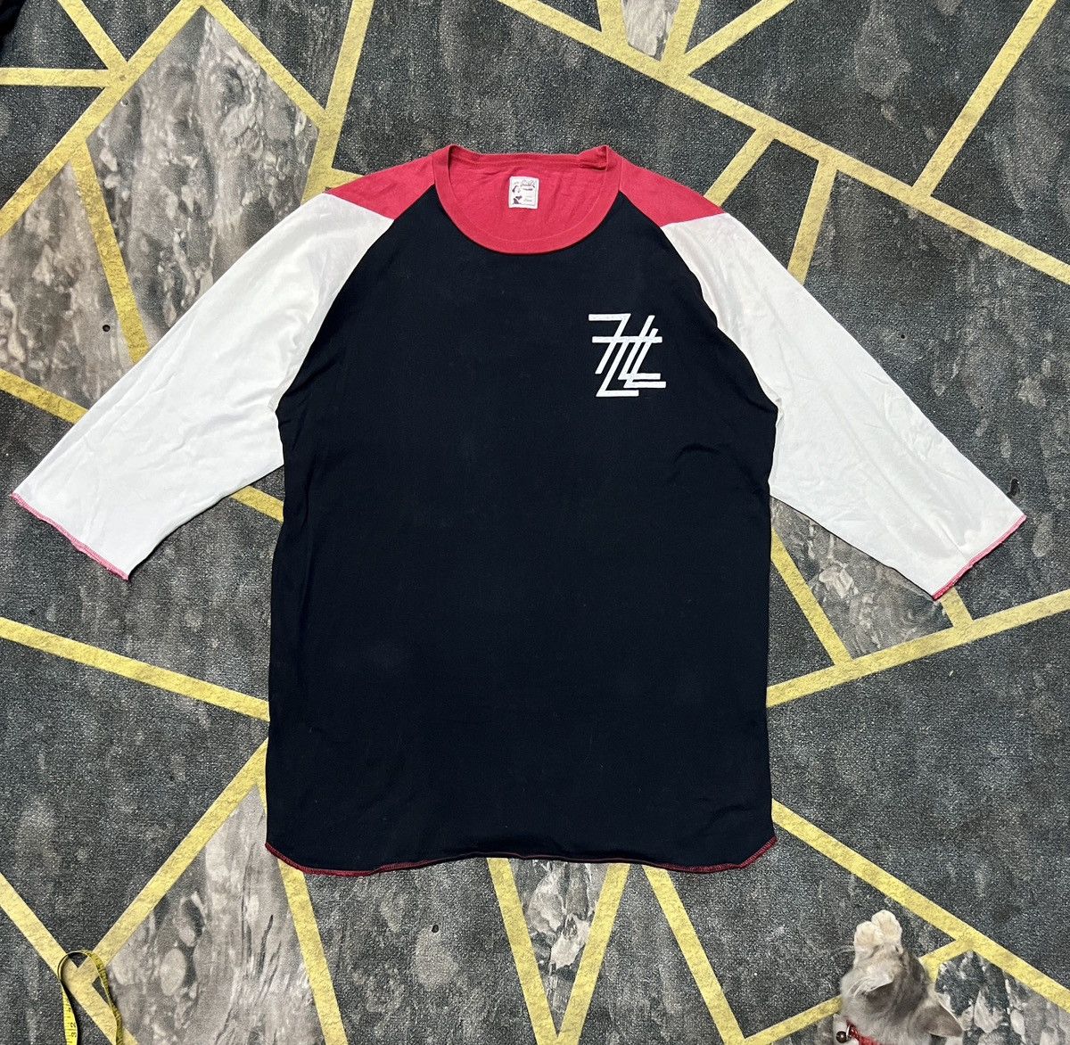 Japanese Brand 90s REAL MADHECTIC JAPAN RAGLAN TEE Size US L / EU 52-54 / 3 - 1 Thumbnail