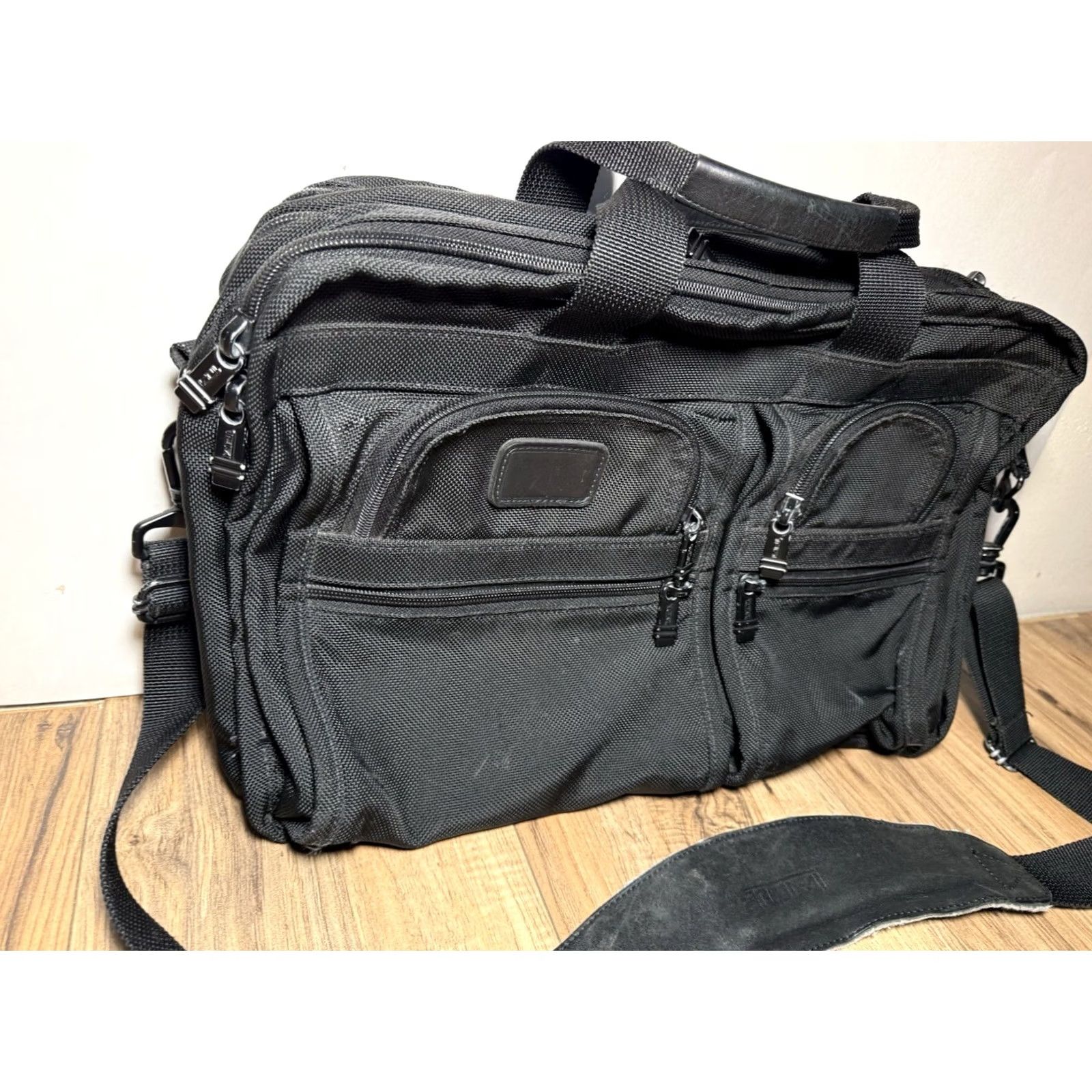 Tumi Tumi Bag Large Black Alpha 204D3 Ballistic Nylon Expandable Briefcase Strap Size ONE SIZE - 5 Thumbnail