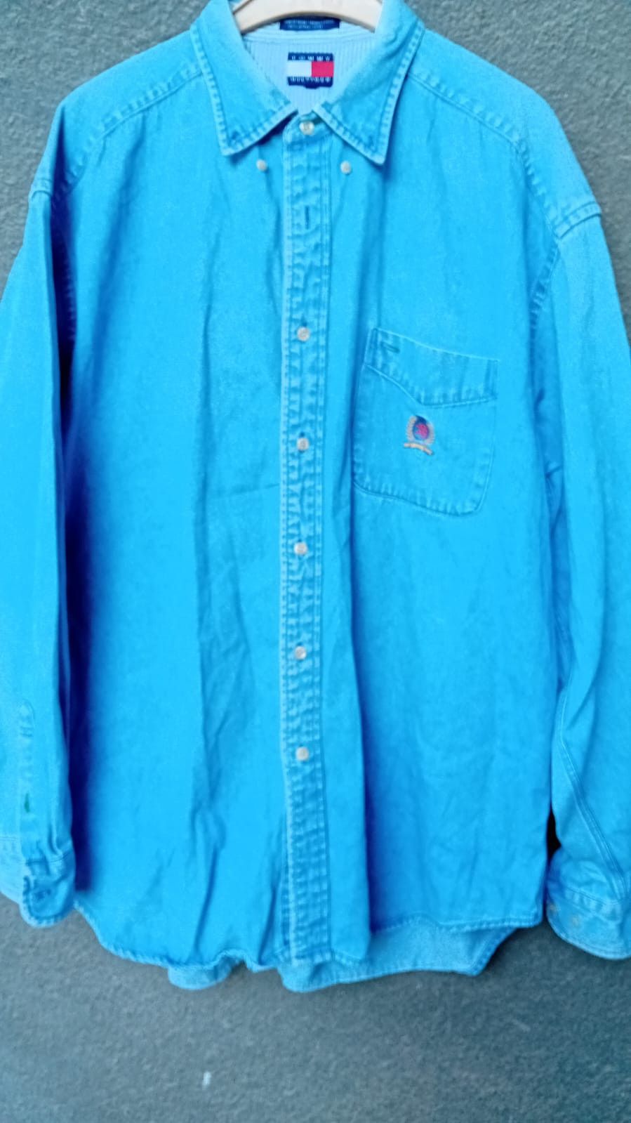Tommy Hilfiger × Vintage Tommy Hilfiger Vintage Denim Shirt Big Back Spell Out sz L Size US L / EU 52-54 / 3 - 2 Thumbnail