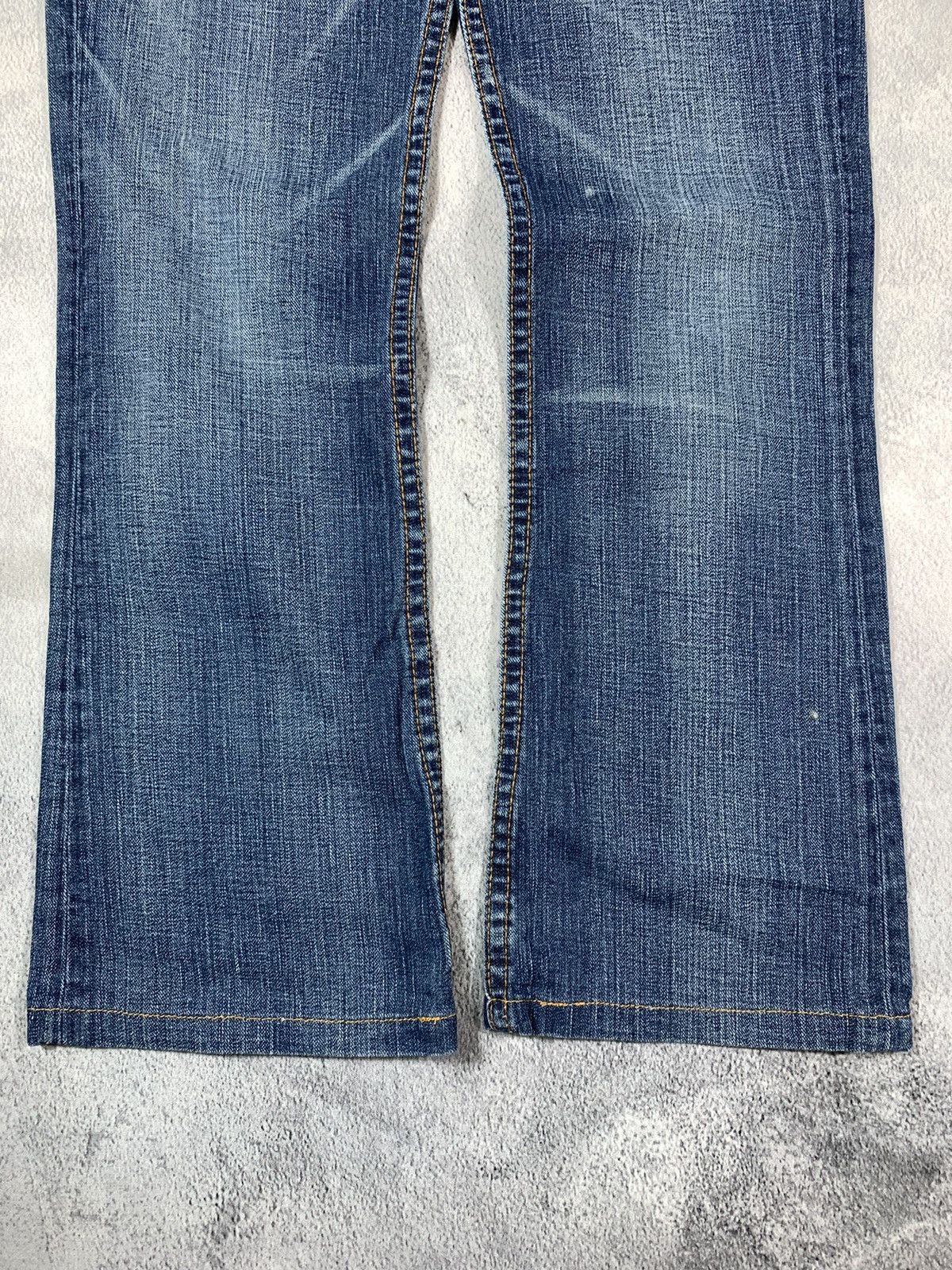 Vintage Vintage Y2K Japanese low rise bootcut faded denim jeans 30 Size 30" / US 8 / IT 44 - 7 Thumbnail