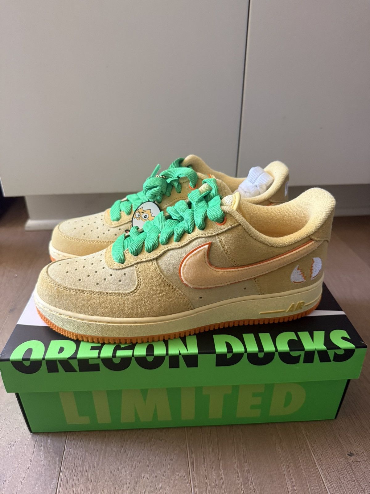 Nike Size 10.5 - NIKE AIR FORCE 1 DOAF OREGON EGG OR DUCK PE Size US 10.5 / EU 43-44 - 2 Thumbnail