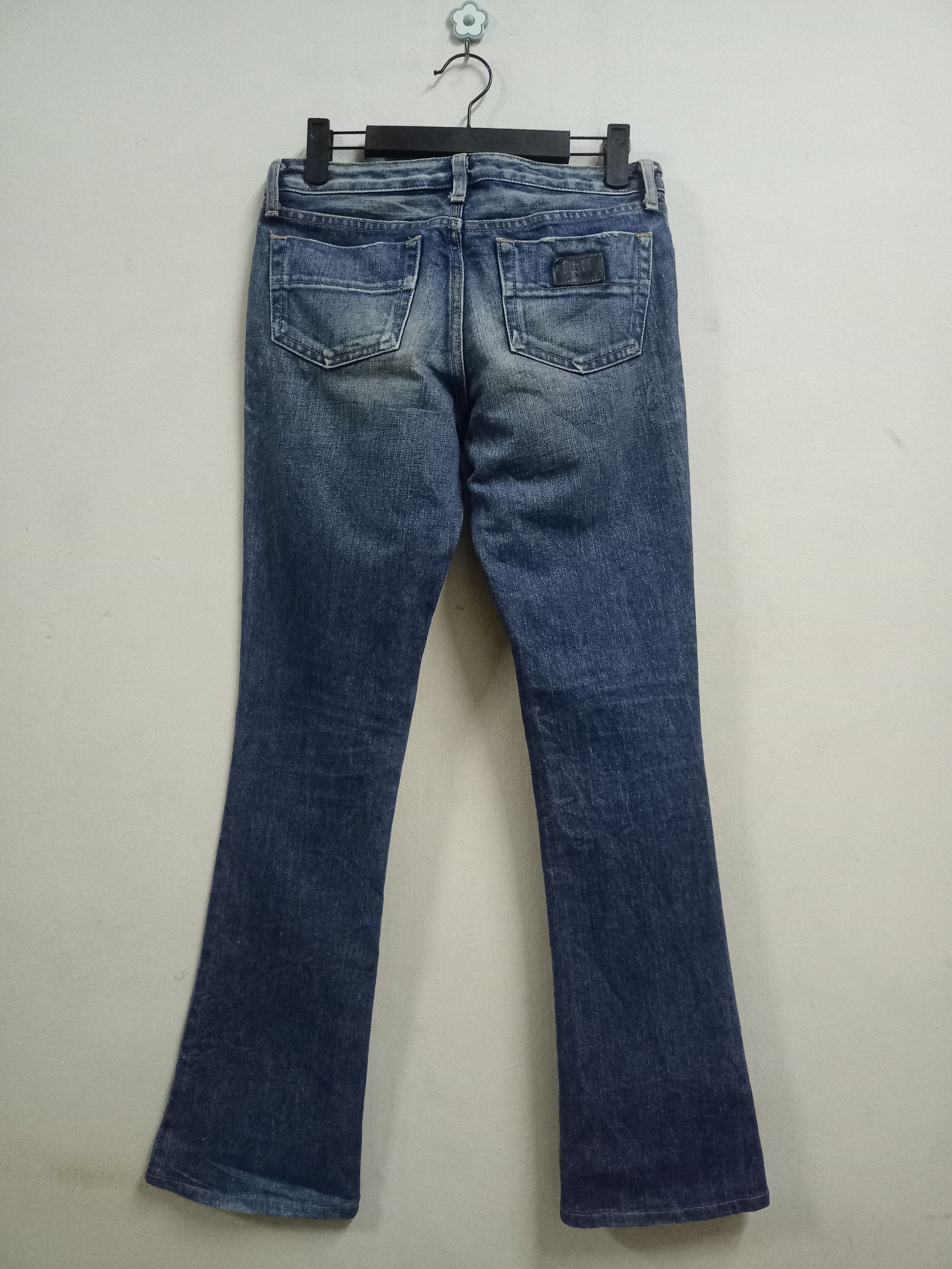 Japanese Brand Vintage Japanese Brand Blue Wash Distressed Flare Jeans Size 30" / US 8 / IT 44 - 2 Thumbnail