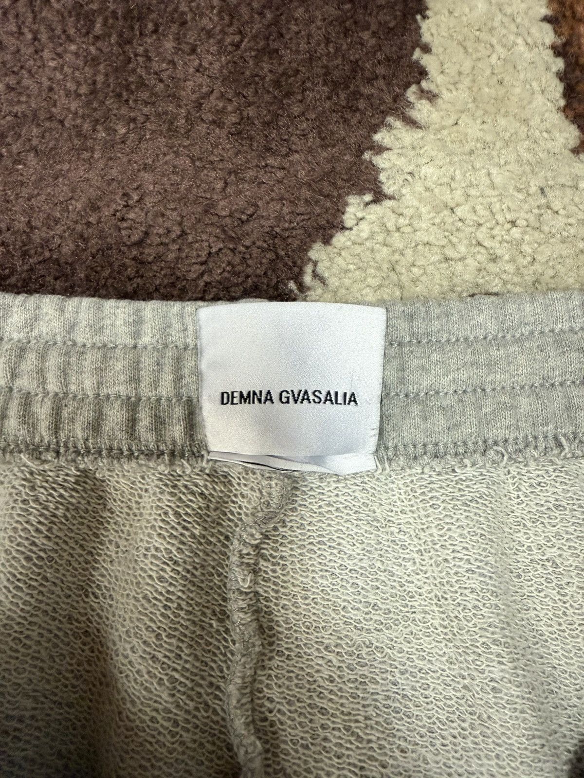Vetements Vetements FW2017 Megaflare Sweatpants Size US 28 / EU 44 - 5 Thumbnail