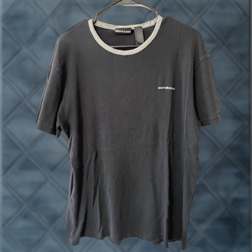 DKNY DKNY Men's Black Short Sleeve Crew Neck T-Shirt Size XL Vintage Size US XL / EU 56 / 4 - 1 Thumbnail