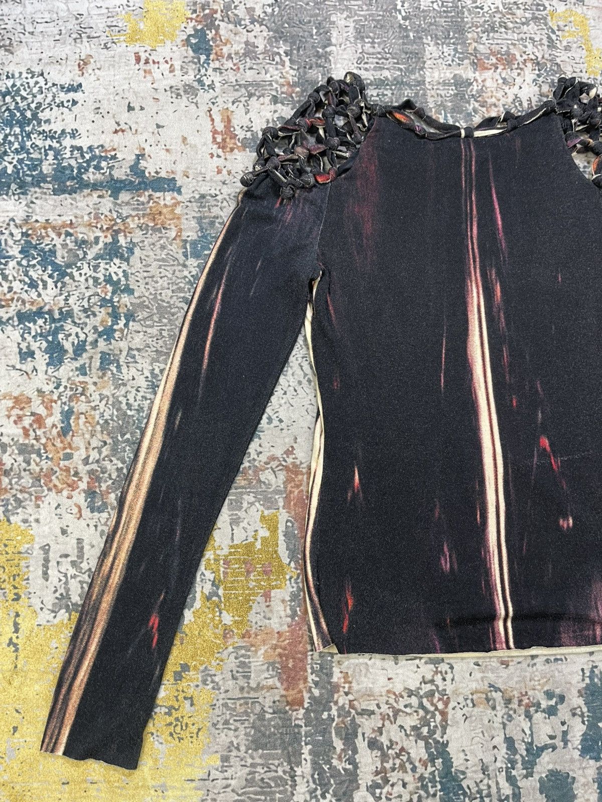 Vivienne Tam Vivienne Tam Abstract Decorative Shoulder Body Fit Top Size XS / US 0-2 / IT 36-38 - 3 Thumbnail