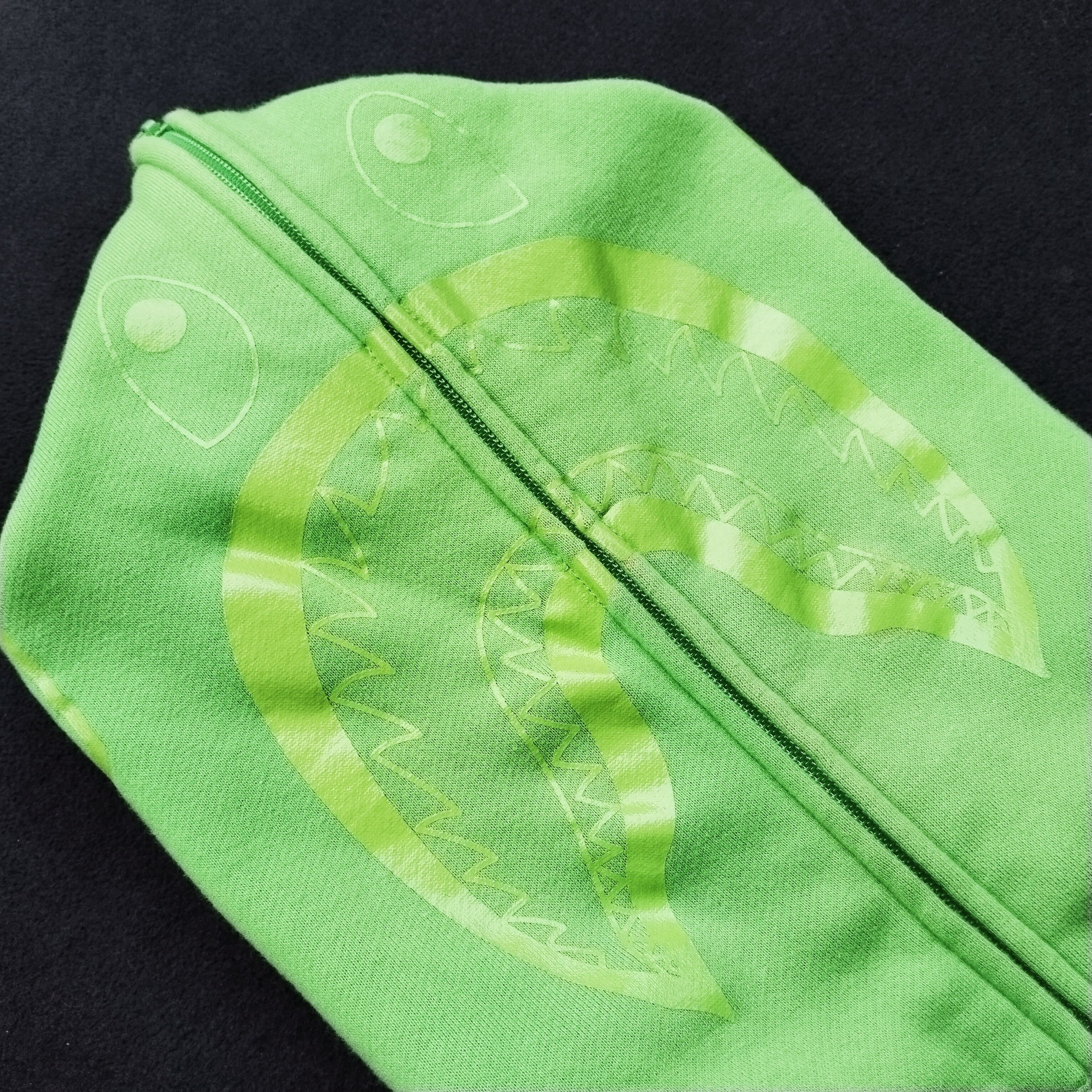 Bape 2017 Bape Neon Color Shark Full Zip Hoodie Size US M / EU 48-50 / 2 - 3 Thumbnail