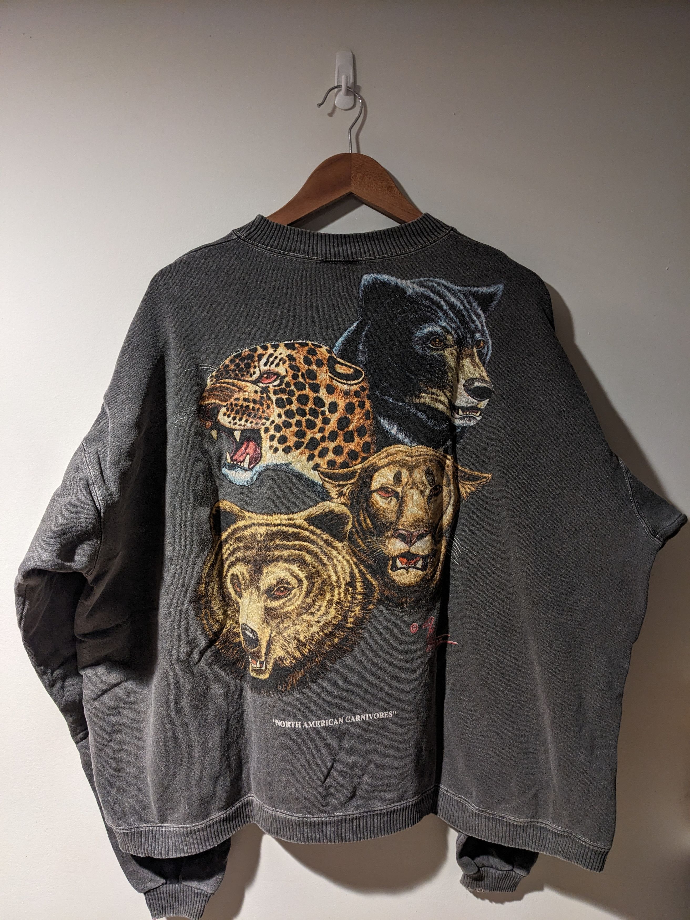 Gildan Vintage 90s North American Carnivores Earth Tones Sweatshirt Size US XL / EU 56 / 4 - 1 Thumbnail