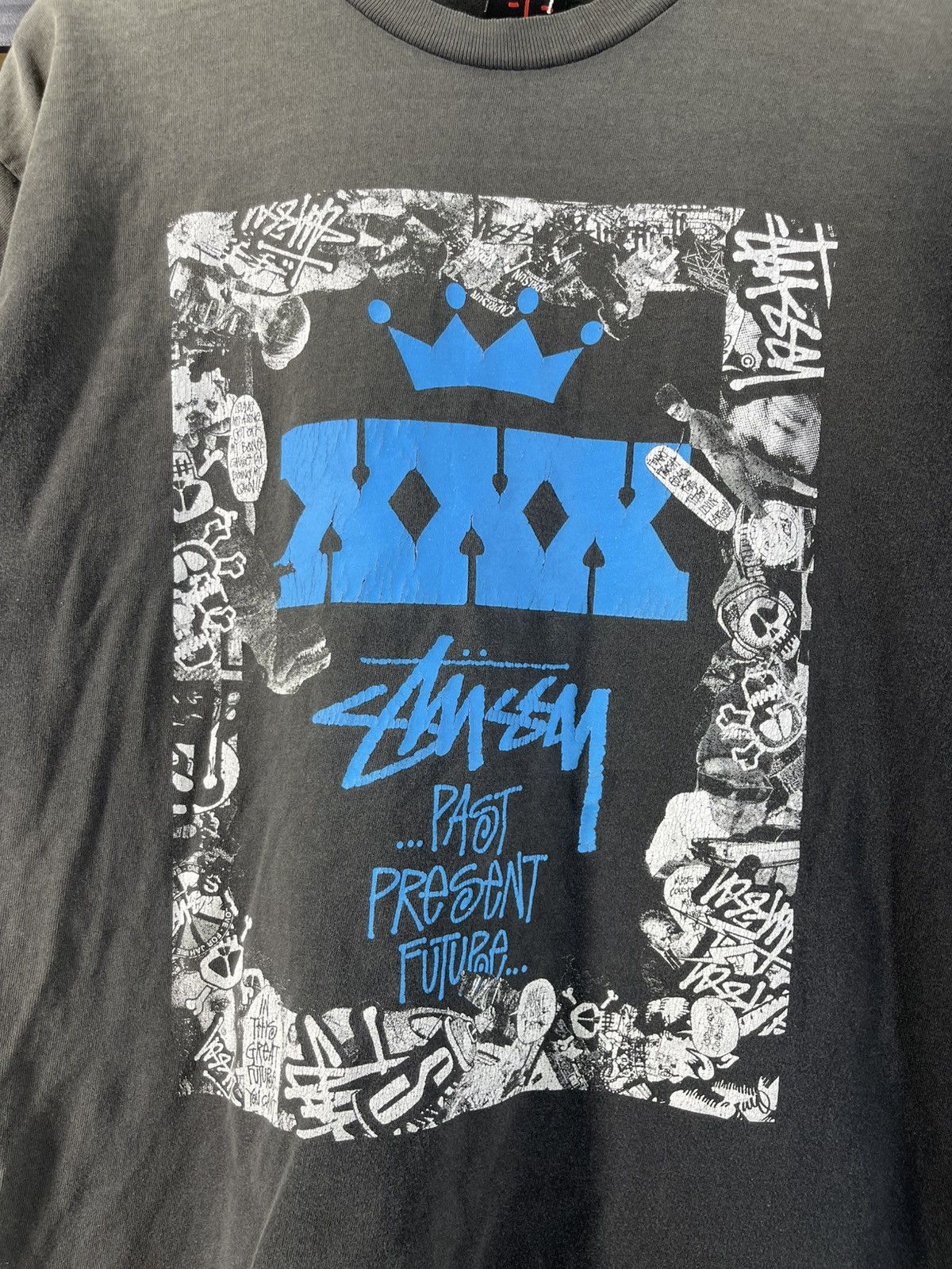 Stussy Thrashed Vintage Stüssy "XXX" 30th Anniversary T-shirt Size US L / EU 52-54 / 3 - 7 Thumbnail