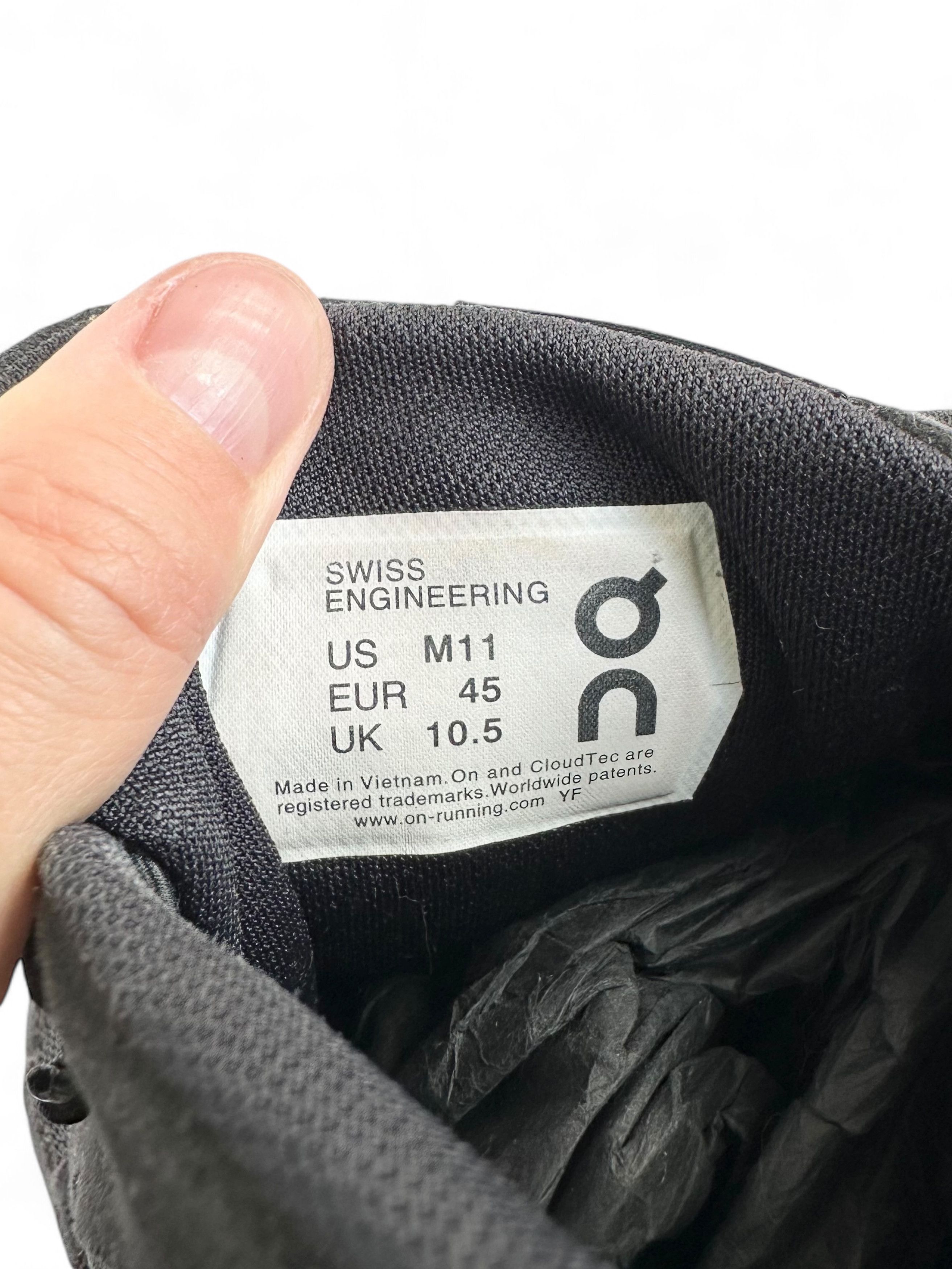 On On Running All Black Running Shoes Size US 11 / EU 44 - 6 Thumbnail