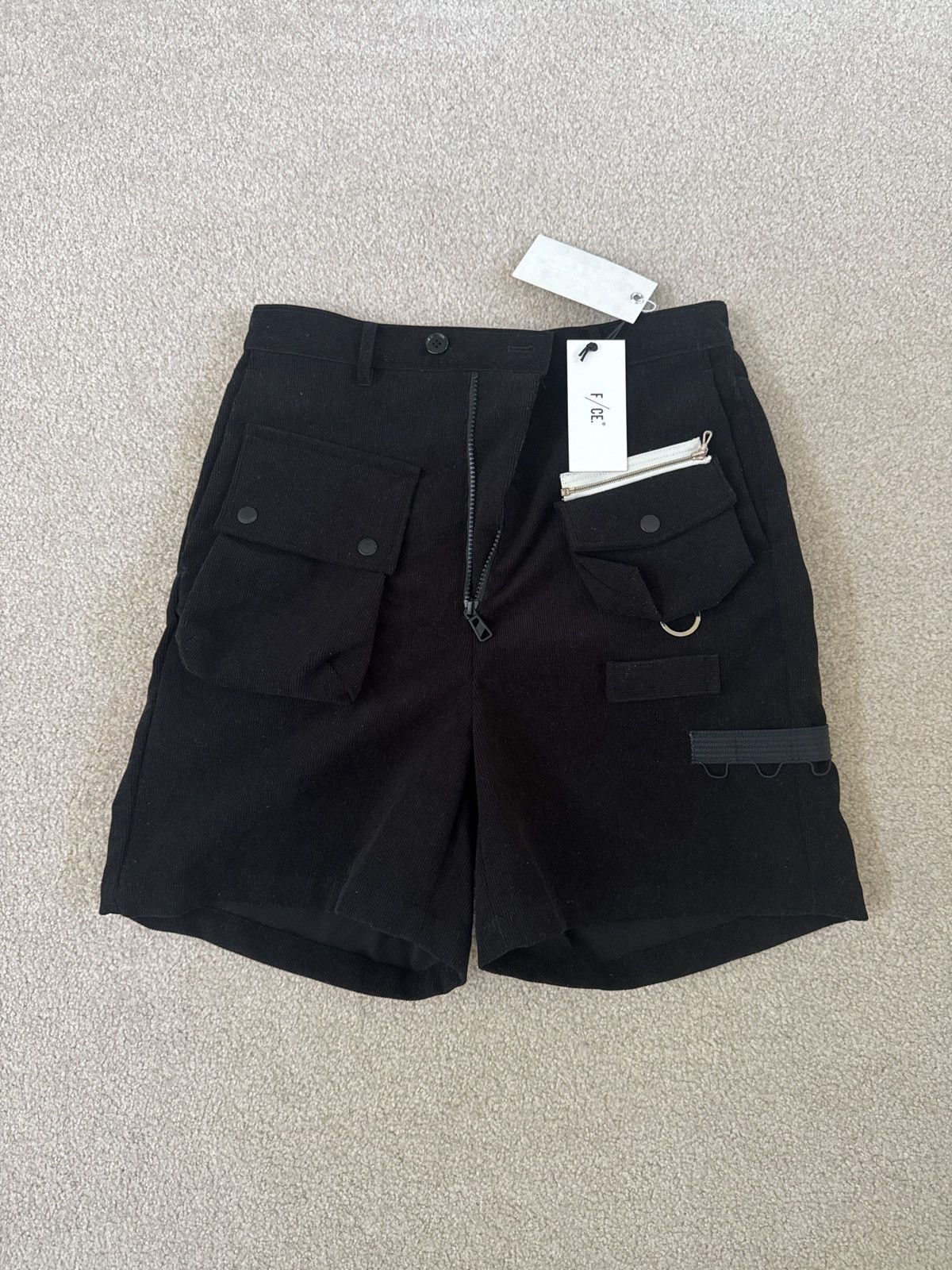 DIGAWEL DIGAWEL x F/CE pocket Corduroy Shorts Size US 30 / EU 46 - 1 Thumbnail