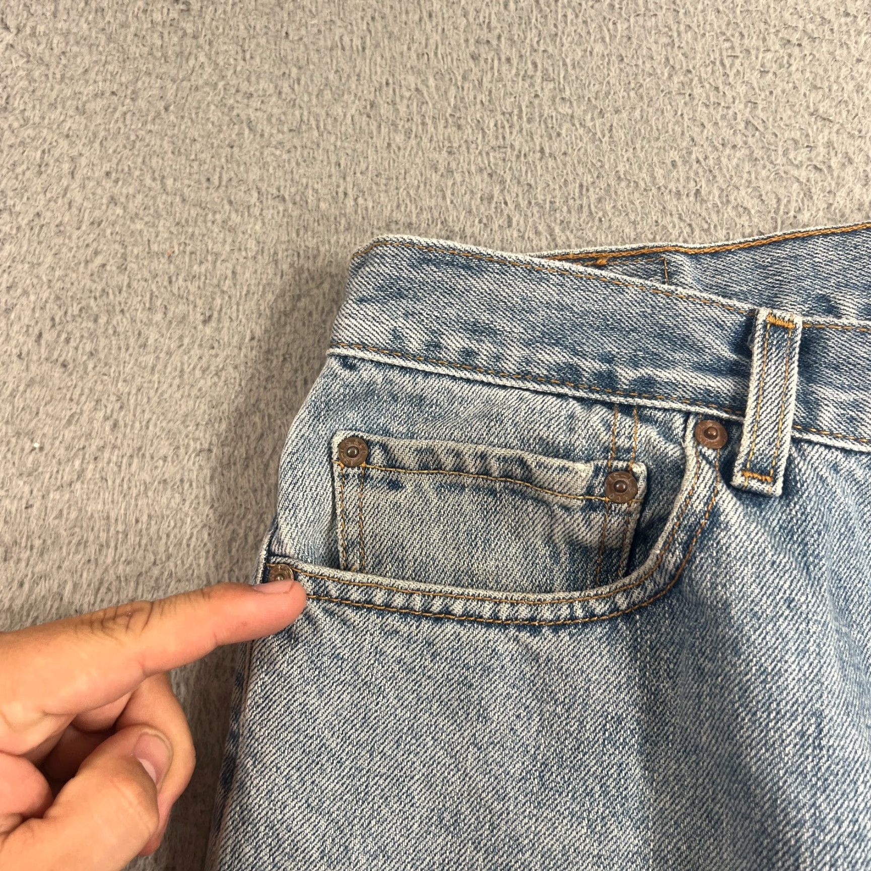 Levi's Levi's 550 Jeans Mens 34x32 Light Wash Cotton Relaxed Fit Straight Distressed Denim Size US 34 / EU 50 - 7 Thumbnail