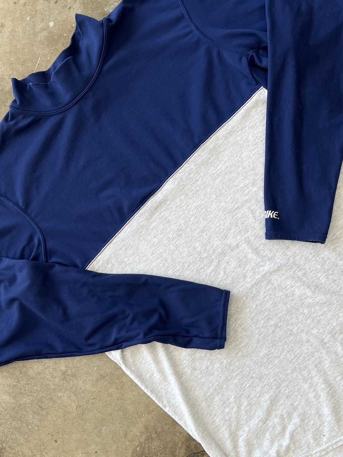 Vintage Vintage Bike Navy Athletic Fit Grey Cotton Long Sleeve XL Size US XL / EU 56 / 4 - 1 Thumbnail