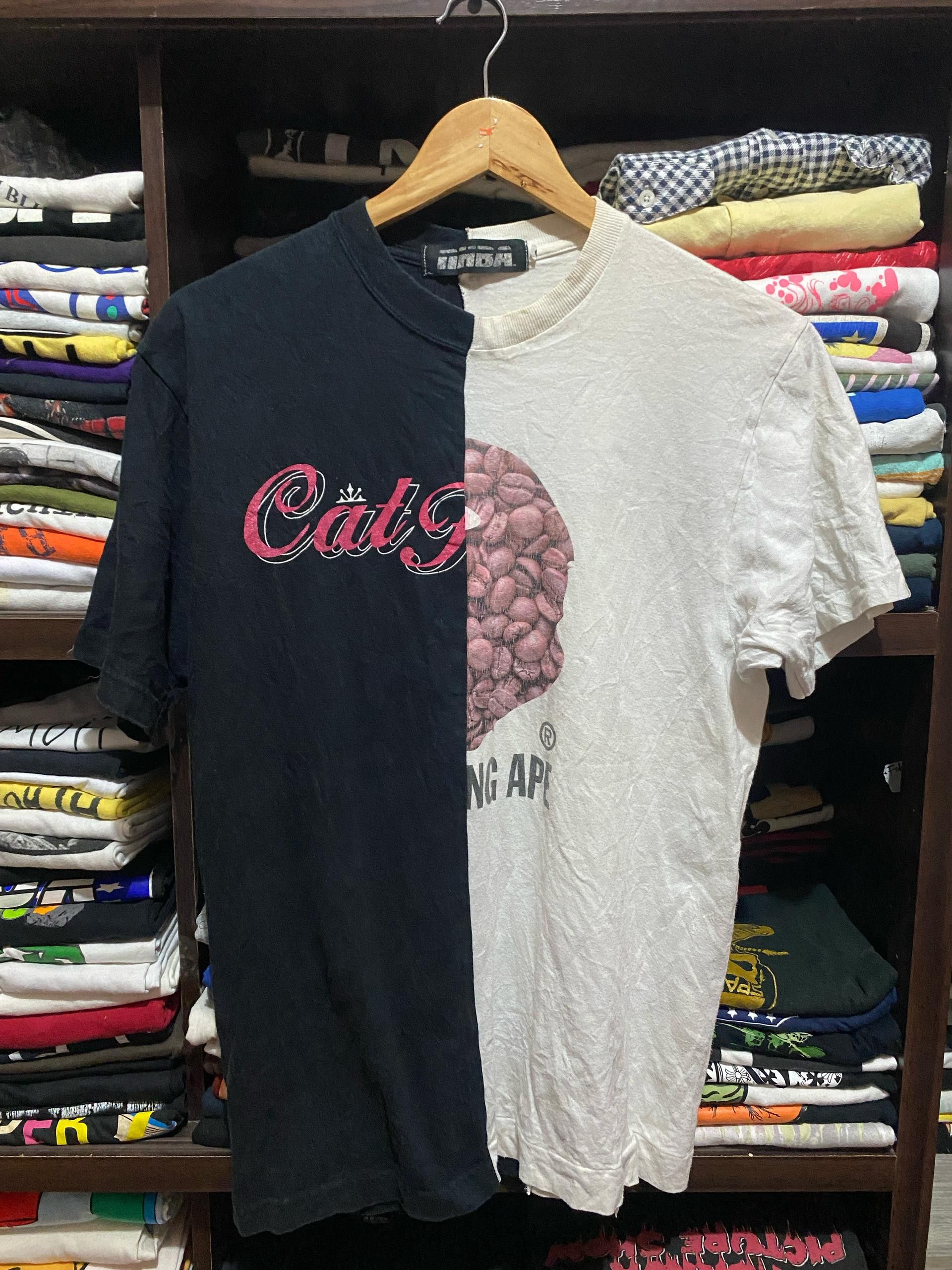 Bape × Neighborhood × Vintage 2003 Bape x Neighborhood Split Tee Size US M / EU 48-50 / 2 - 1 Thumbnail