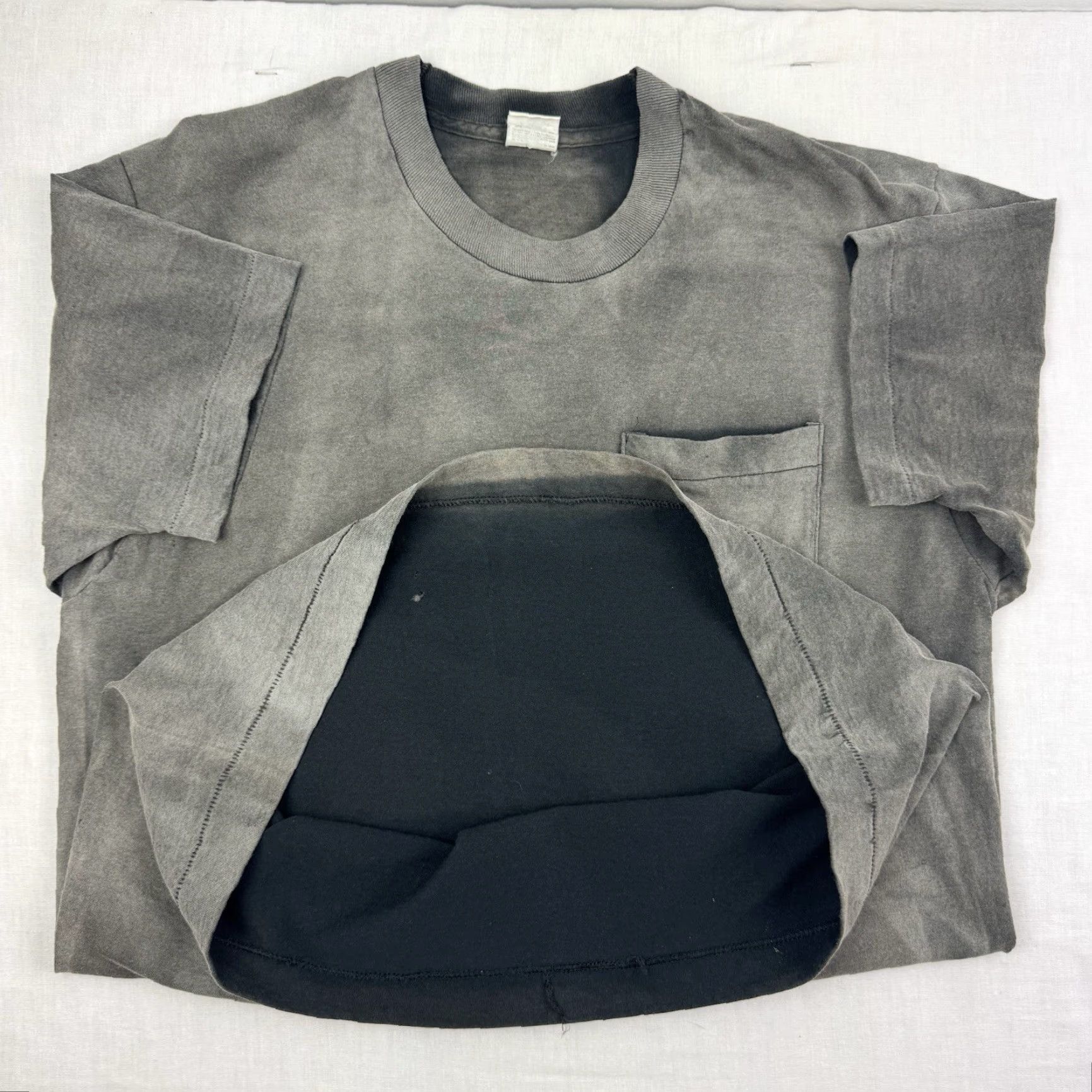 Fruit Of The Loom VINTAGE Black T Shirt Adult XL Sun Faded Ghost Pocket Grunge Hipster Punk Fruit of the Loom Size US XL / EU 56 / 4 - 2 Thumbnail