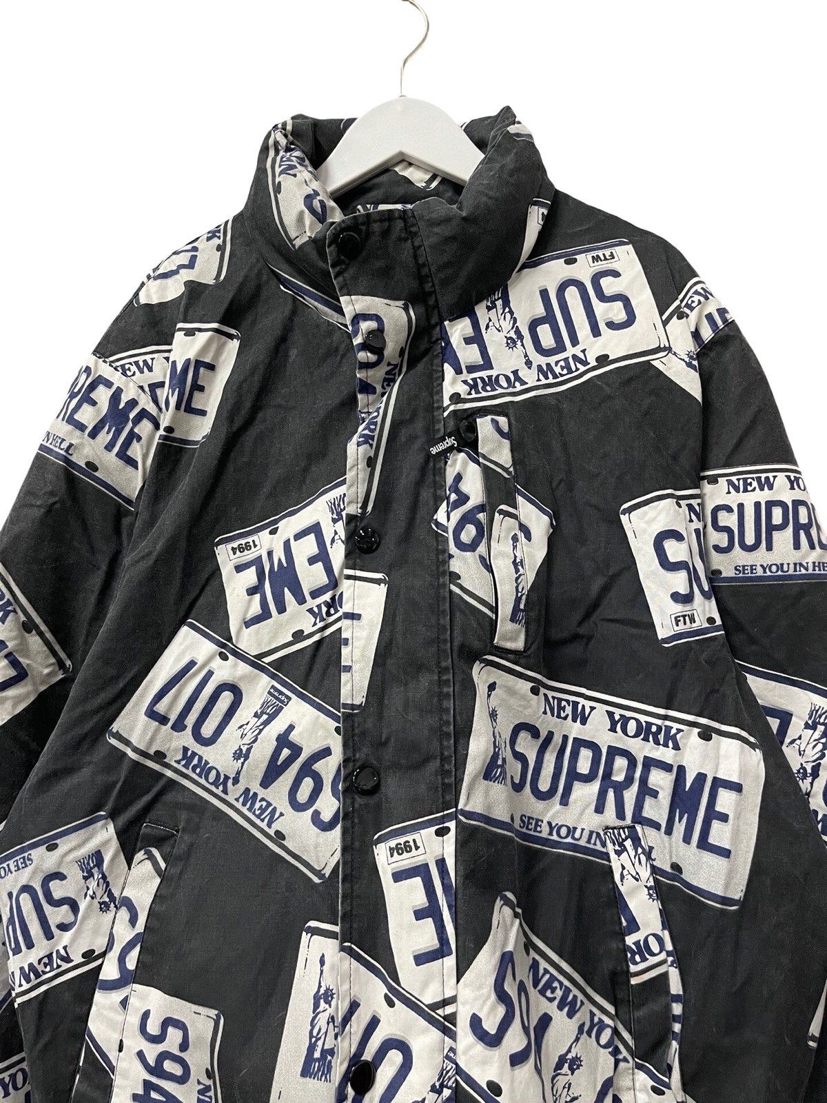 Supreme Supreme New York License Plate Puffy Jacket Size US L / EU 52-54 / 3 - 3 Thumbnail