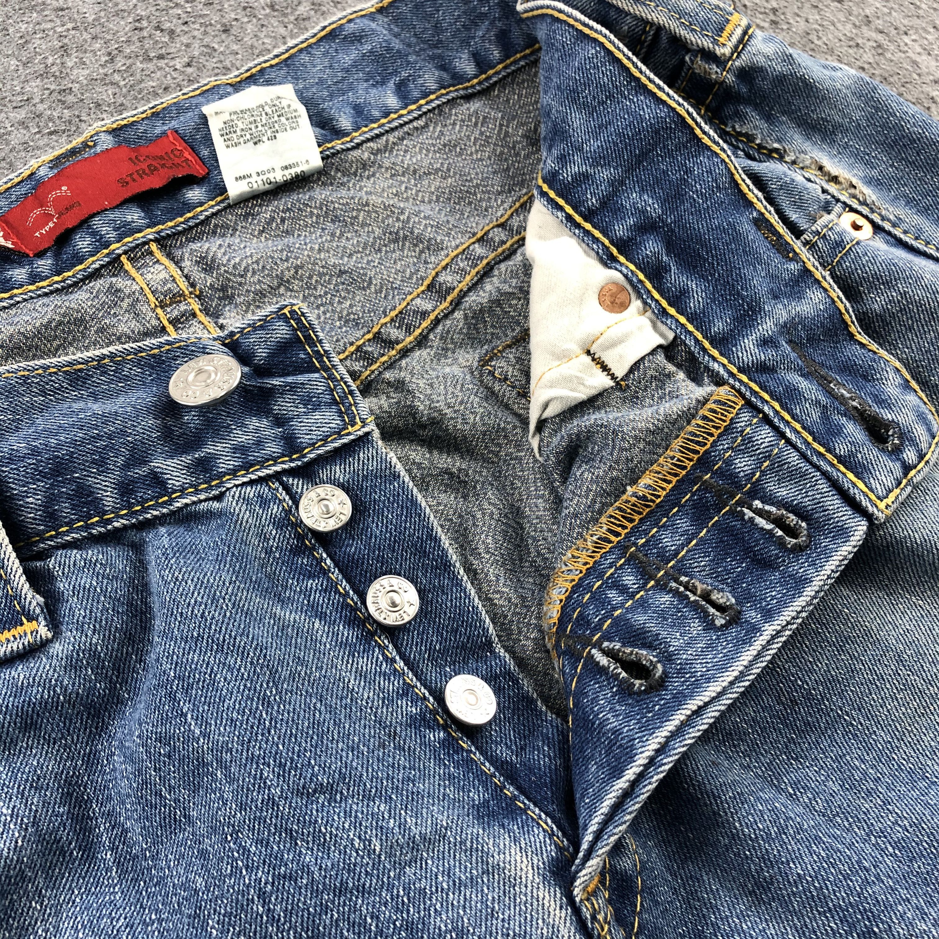 Levi's Vintage Levis 501 Denim Jeans-JM716 Size US 37 - 8 Thumbnail