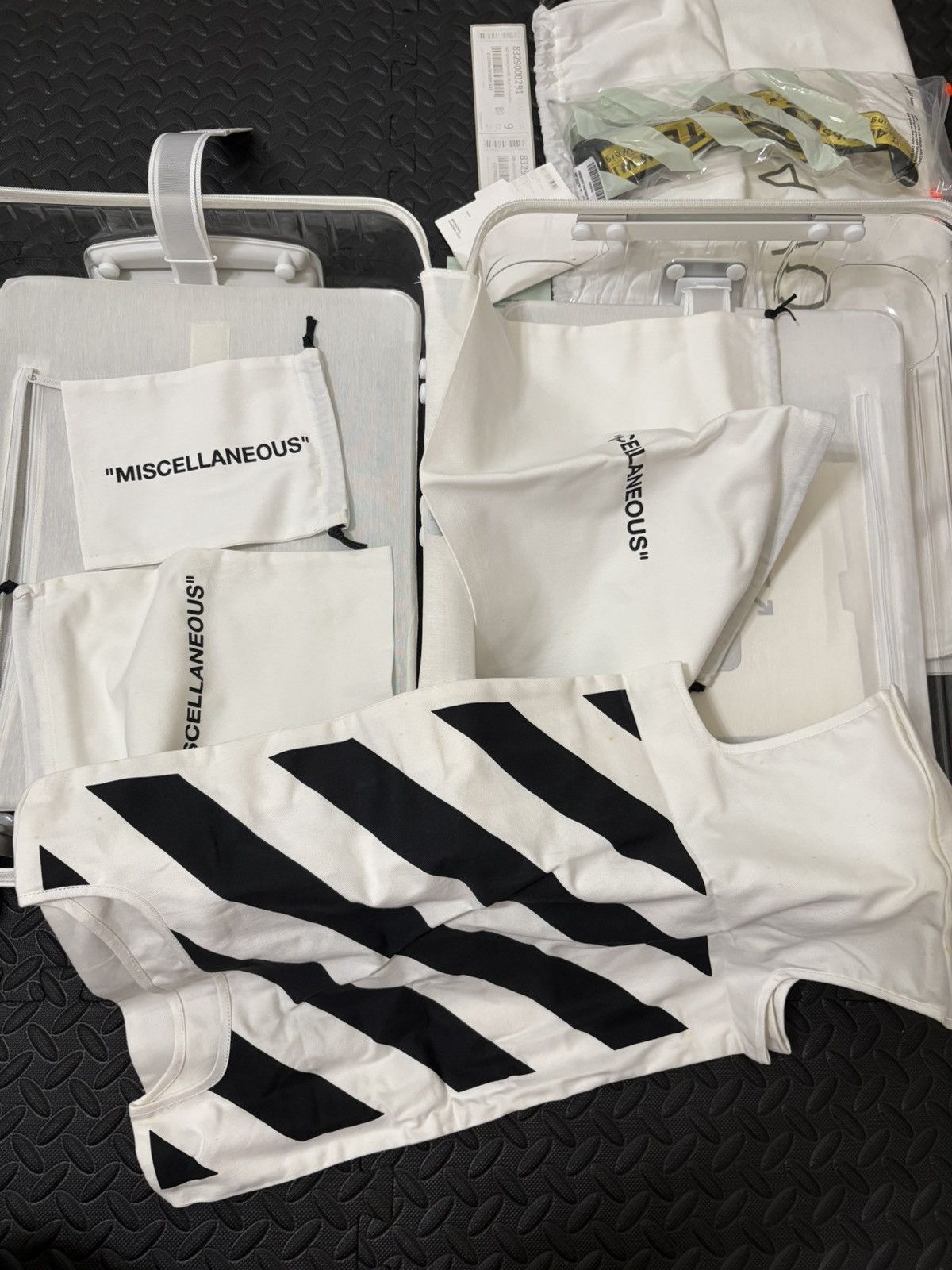 Off-White Off-White x Rimowa See Through 47L Luggage Case Size ONE SIZE - 19 Thumbnail
