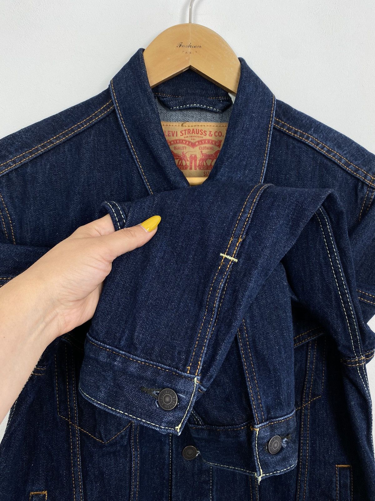 Levi's Levis Long Sleeve Trucker Denim Jacket Men’s Size Small Size US S / EU 44-46 / 1 - 3 Thumbnail
