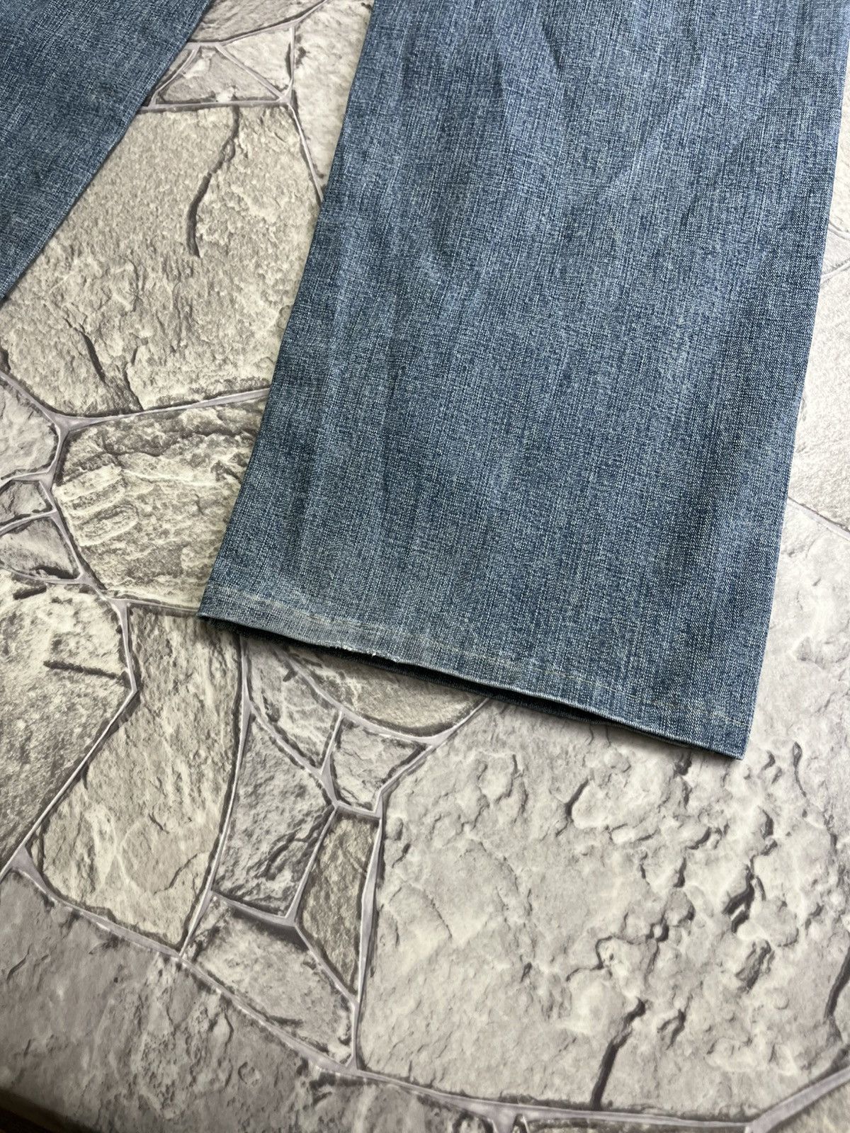 Vintage Vintage Yves Saint Lauren Big Logo Distressed Jeans YSL Size US 34 / EU 50 - 4 Thumbnail