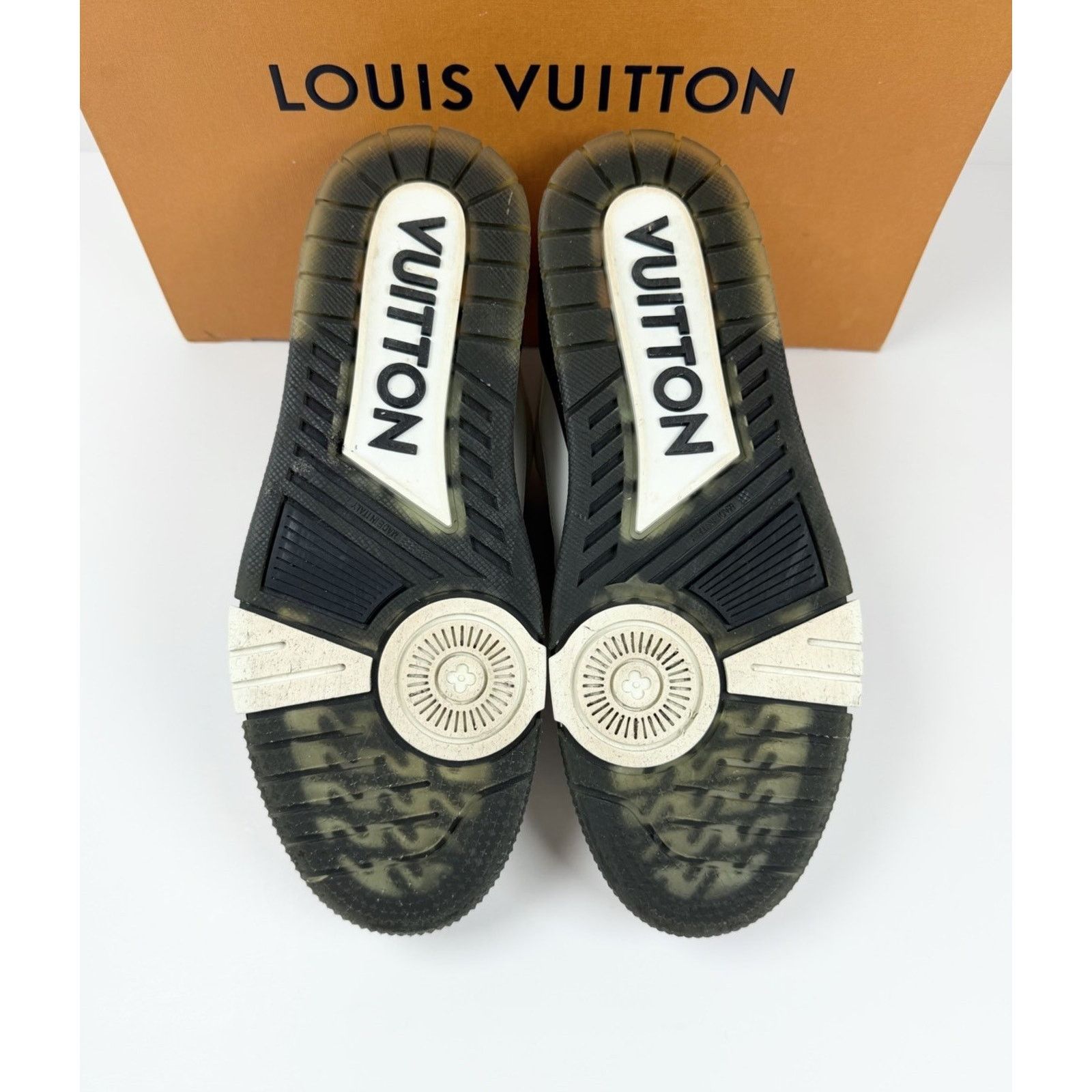Louis Vuitton Size 7UK/8US - Louis Vuitton White Black Trainers Size US 8 / EU 41 - 7 Thumbnail