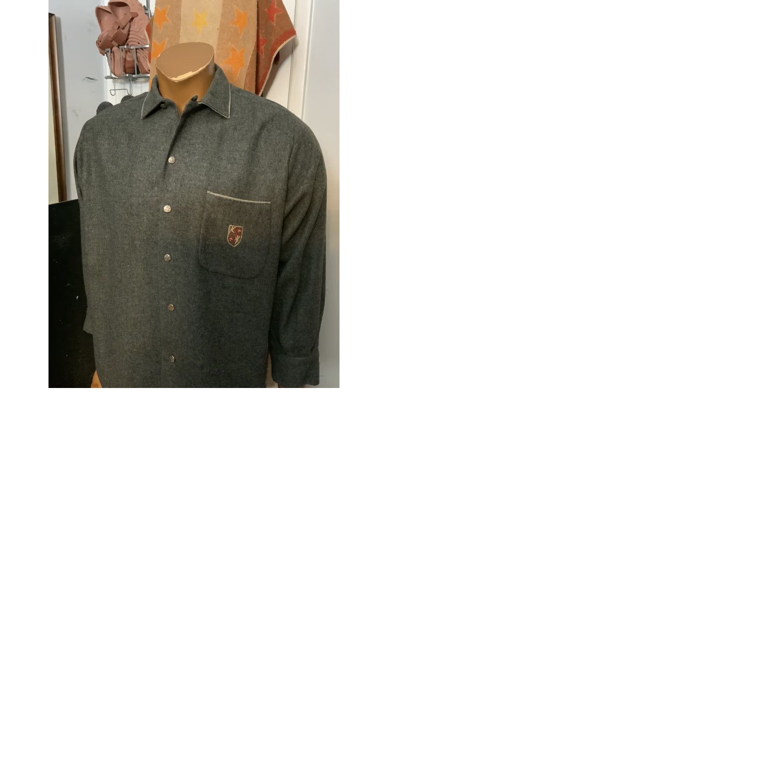 Vintage VINTAGE Sportsman By Cal-Made California Woolunella Loop Collar Shirt MD 1960s Rockabilly Crest Pocket Button Long Sleeve Mens M Size US M / EU 48-50 / 2 - 9 Thumbnail