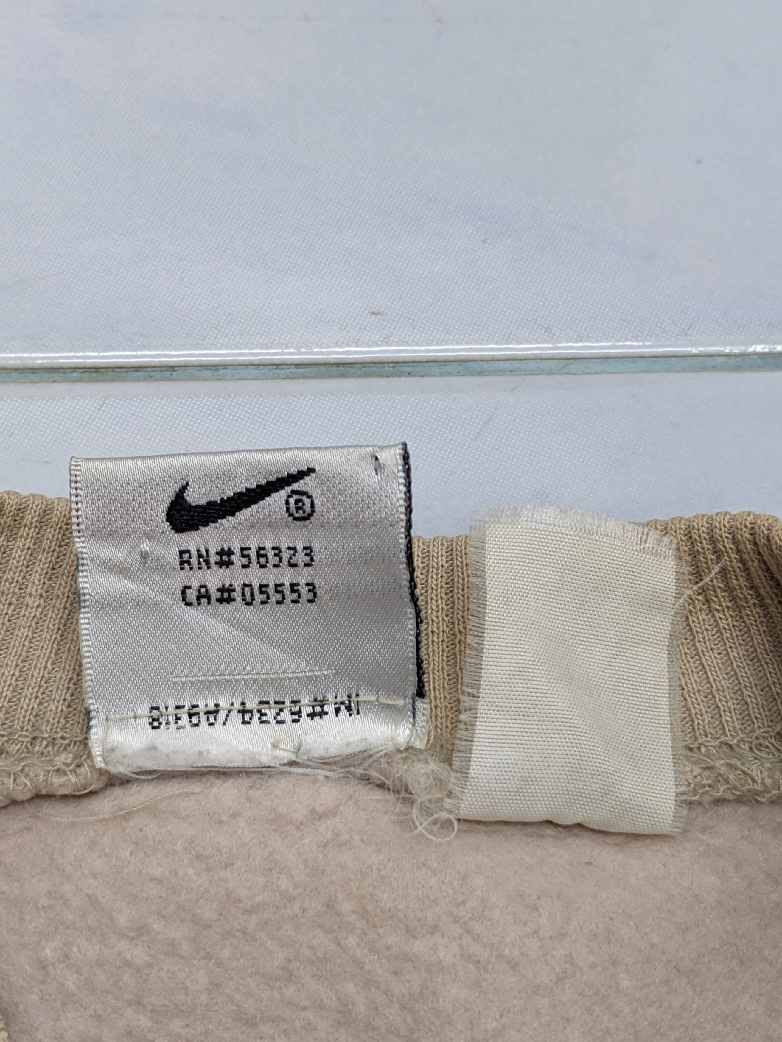 Nike VINTAGE NIKE SWOOSH MADE IN USA SWEATSHIRT Size US XL / EU 56 / 4 - 10 Thumbnail