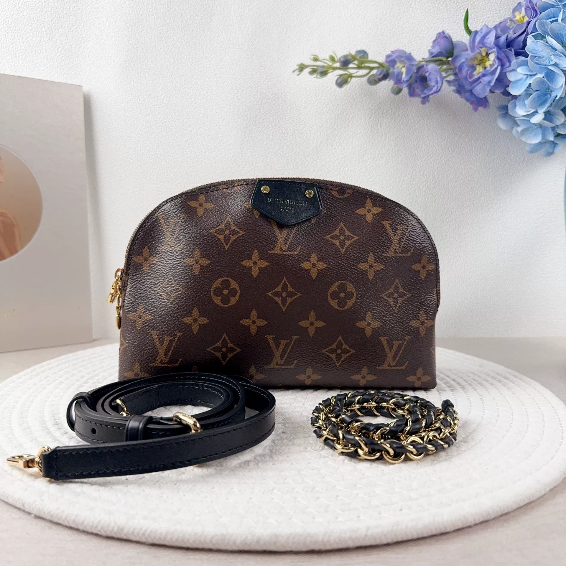 Louis Vuitton Pre-loved Bag Very good condition Size ONE SIZE - 1 Thumbnail