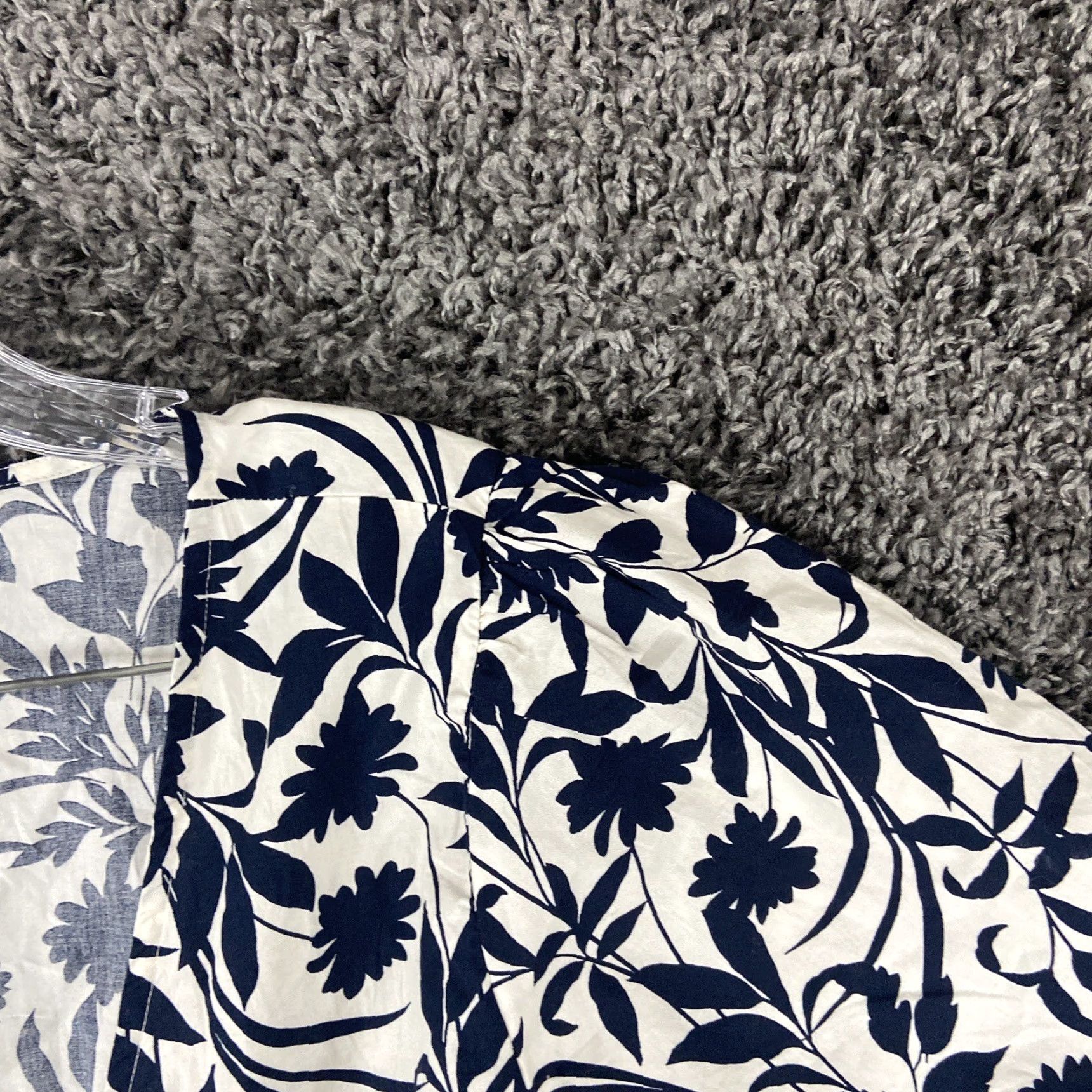 Old Navy Old Navy Blouse Women's XL White Blue Floral Puff Sleeves Multicolor Womens Size XL / US 12-14 / IT 48-50 - 5 Thumbnail