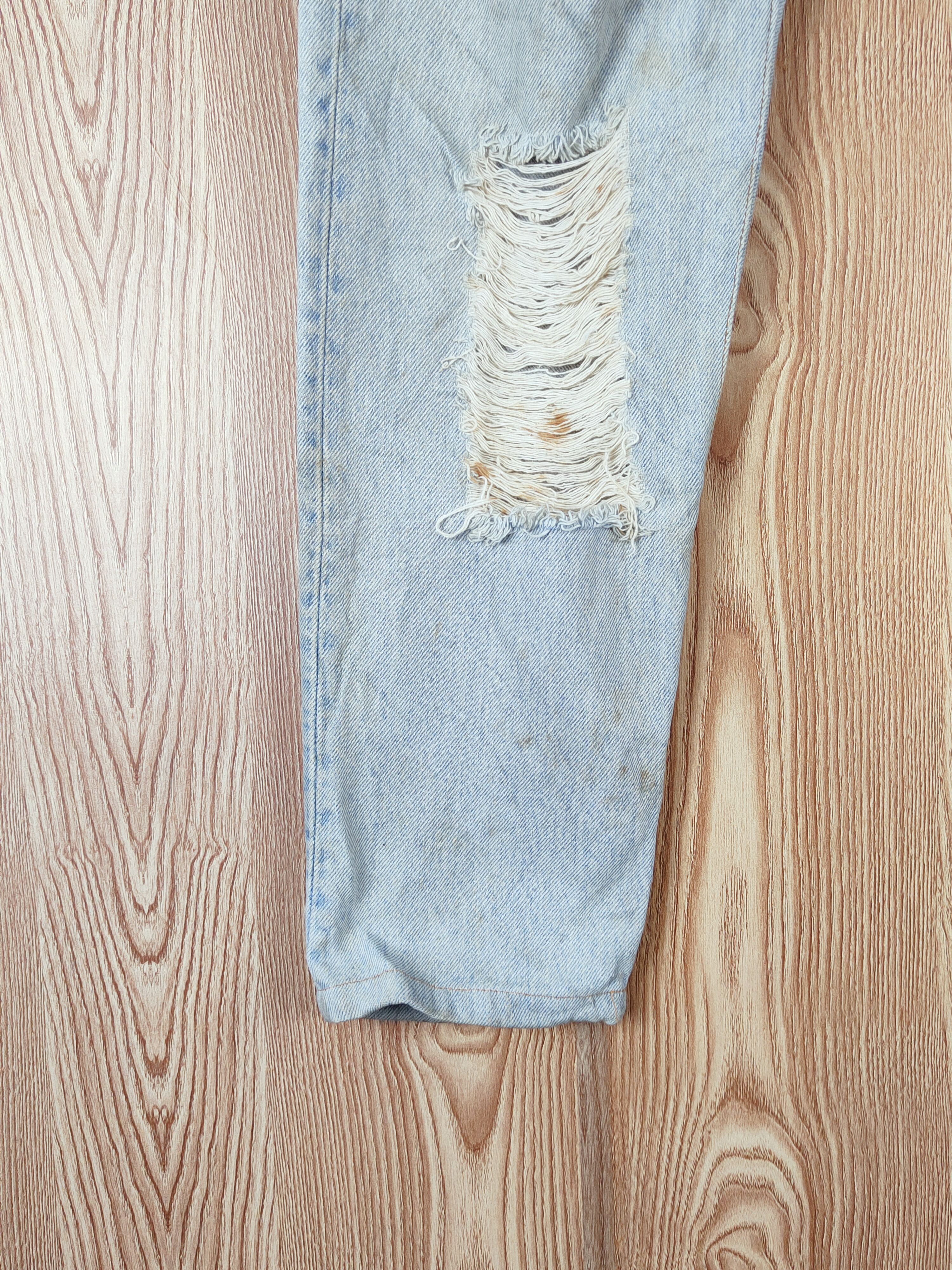 Levi's × Vintage Levi's Blue Distressed Ripped Jeans (Vintage Stuff) Size US 34 / EU 50 - 4 Thumbnail