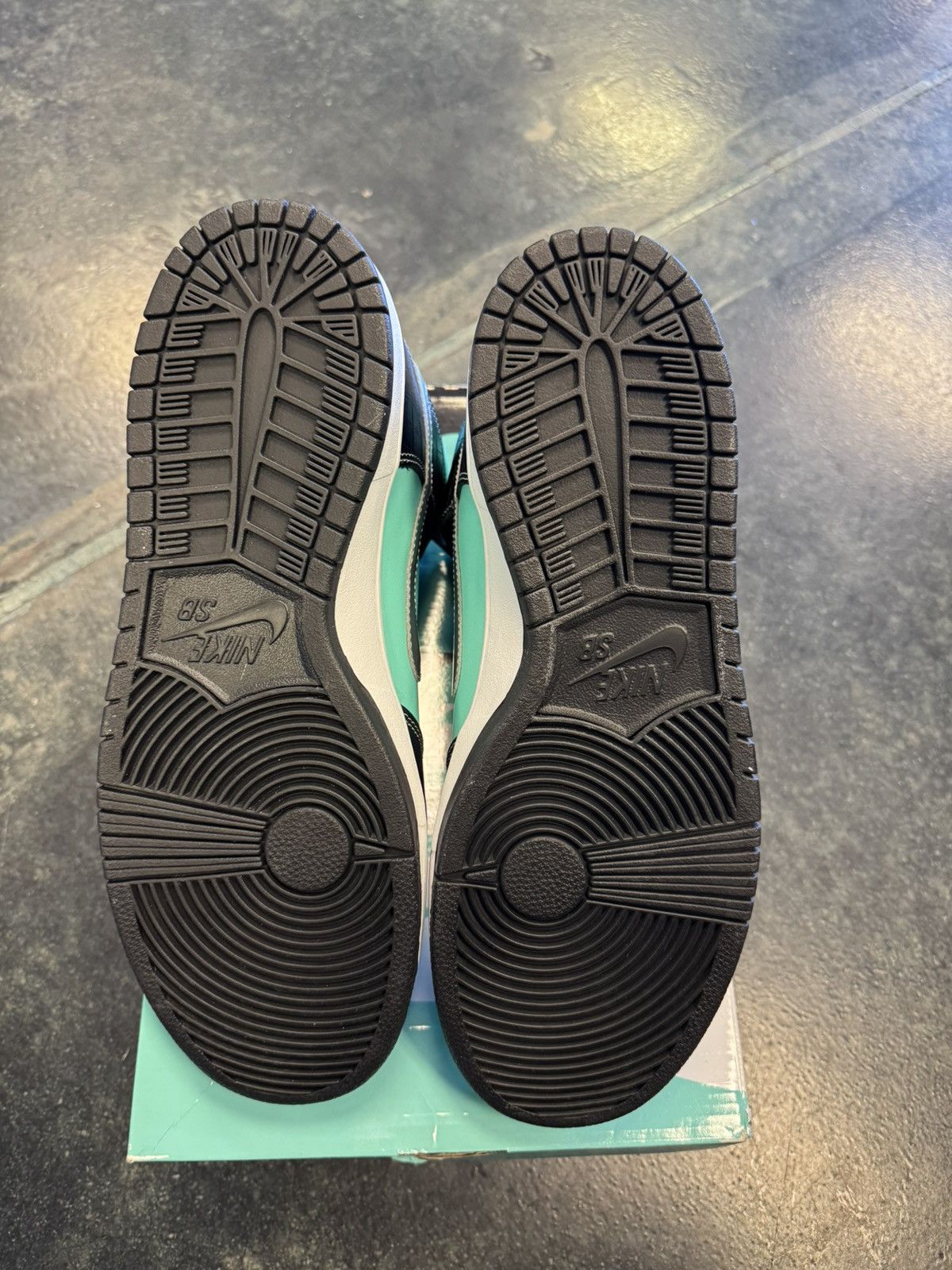 Nike SB Dunk High SB Tiffany Size US 12 / EU 45 - 5 Thumbnail