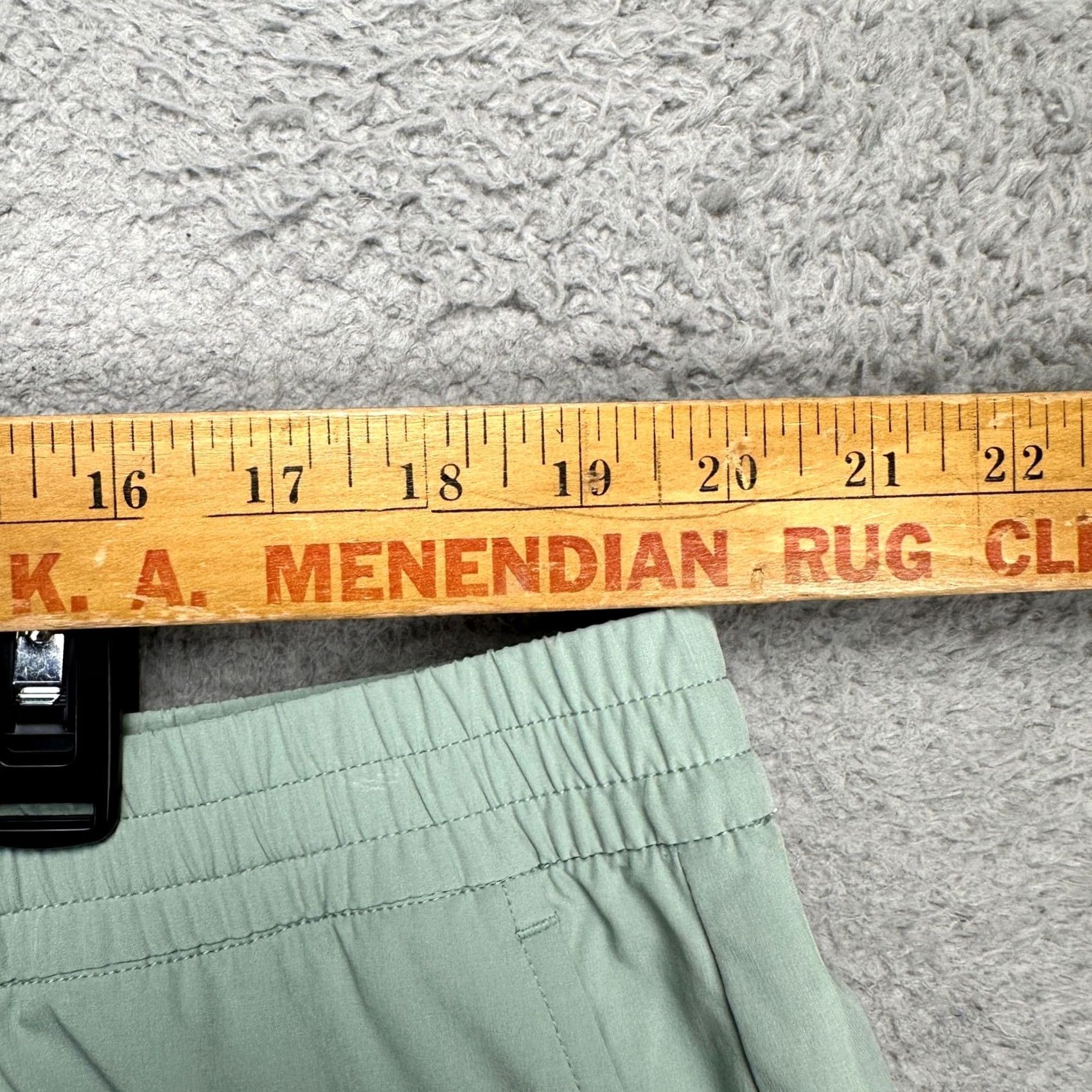 Vintage GapFit Mens Movement Shorts 2XL Green Athletic Drawstring Stretch Wicking NEW Size US 39 - 7 Thumbnail