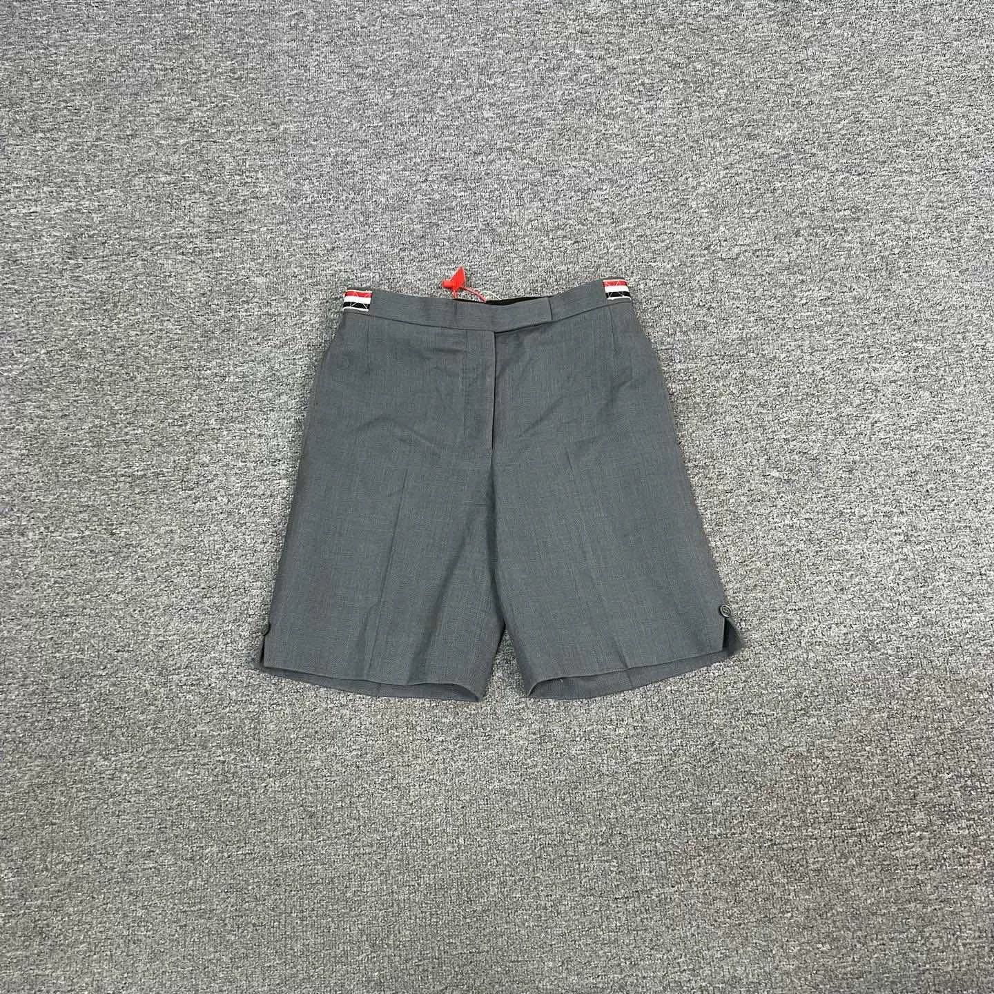 Thom Browne Thom Browne Wool Suit Shorts Size US 27 - 1 Thumbnail
