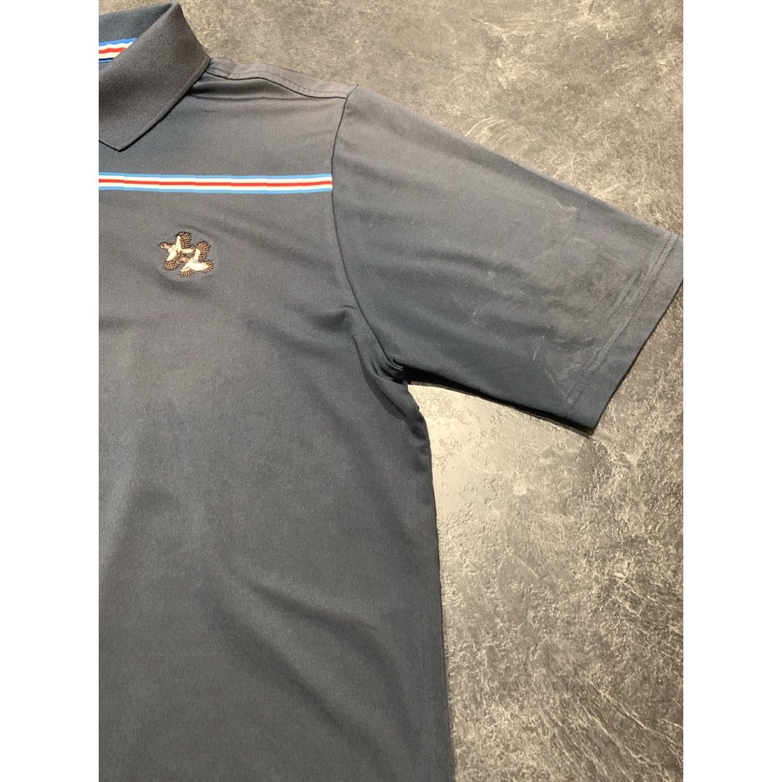 Footjoy VINTAGE FootJoy Men Polo Shirt Short Sleeve M Navy Blue Striped Country Club Logo Size US M / EU 48-50 / 2 - 3 Thumbnail
